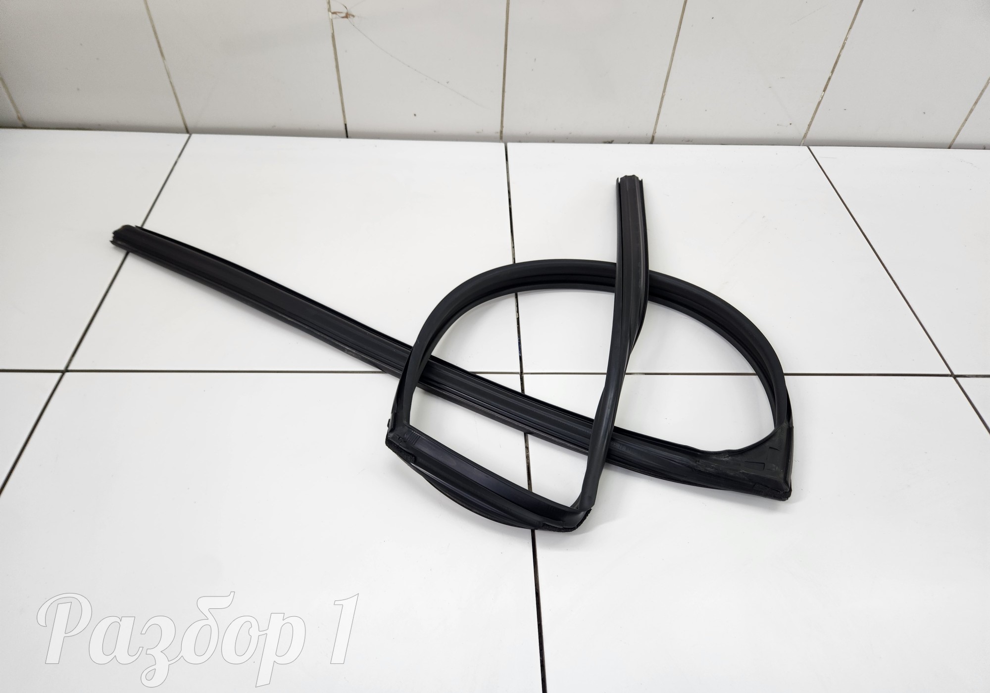 Уплотнитель стекла задней левой двери для Geely Emgrand (SS11) (с 2021)