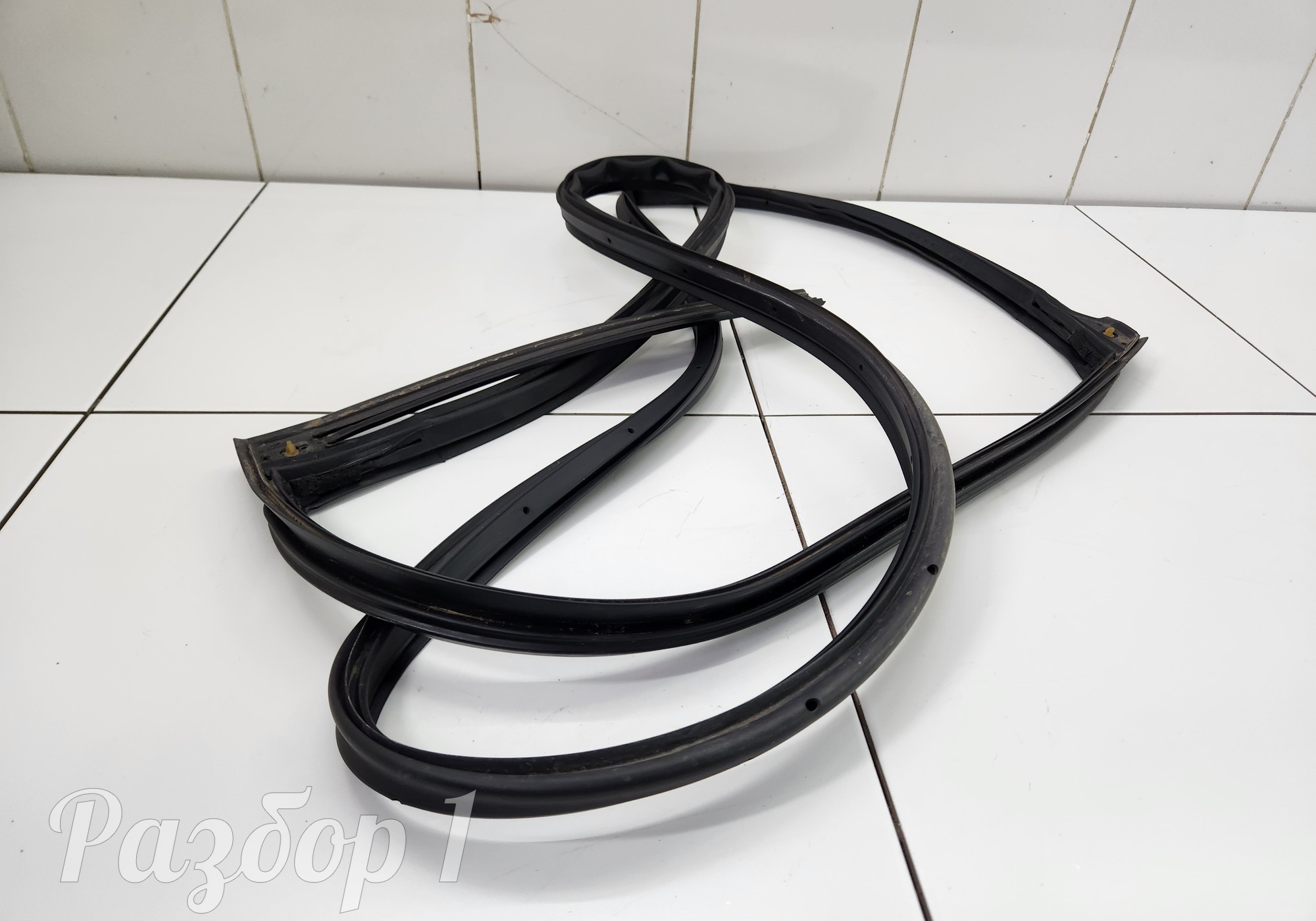 Уплотнитель двери задний правый для Geely Emgrand (SS11) (с 2021)