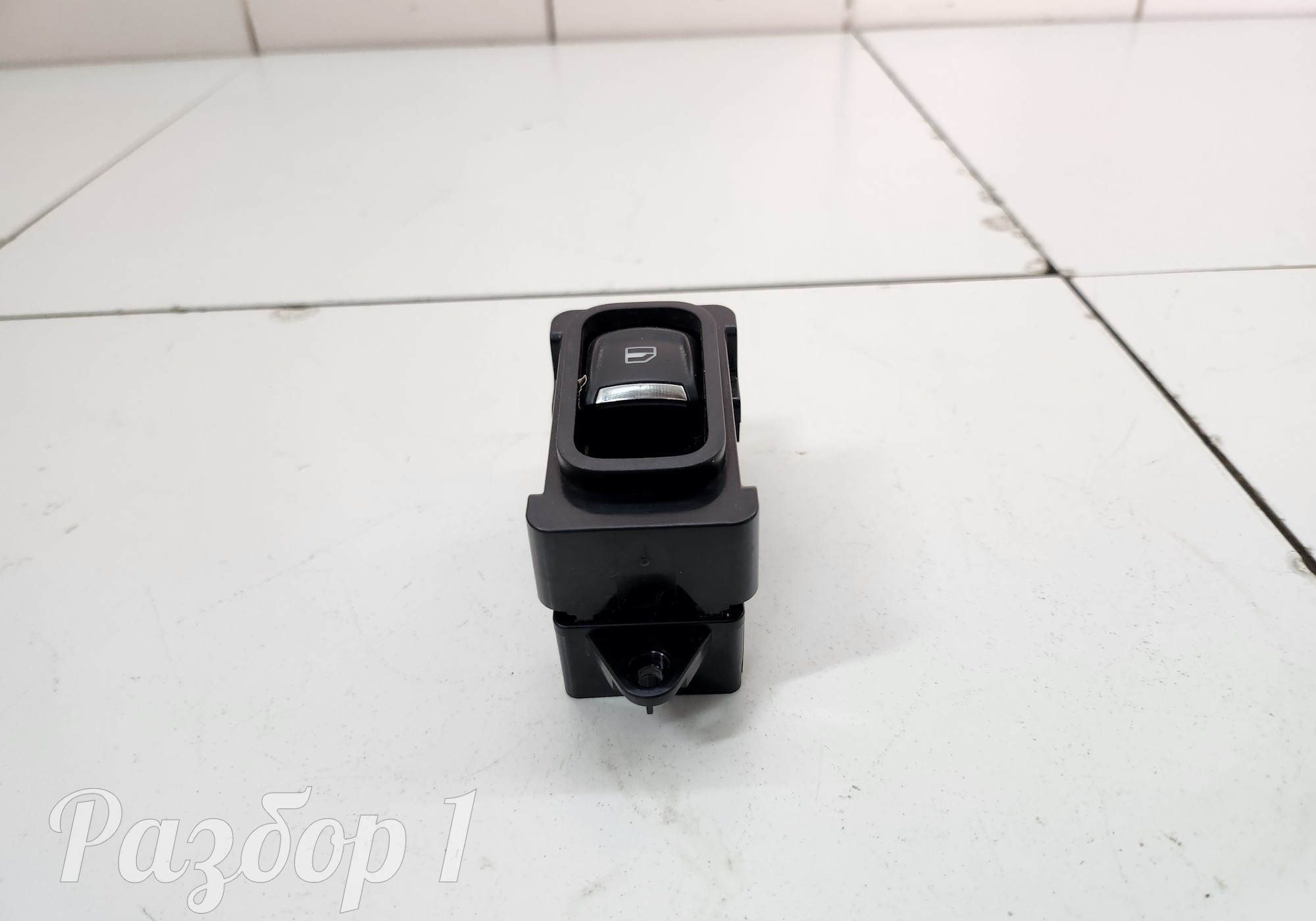 3746102XKN01A Кнопка стеклоподъемника задней правой двери для Haval Dargo (с 2022)