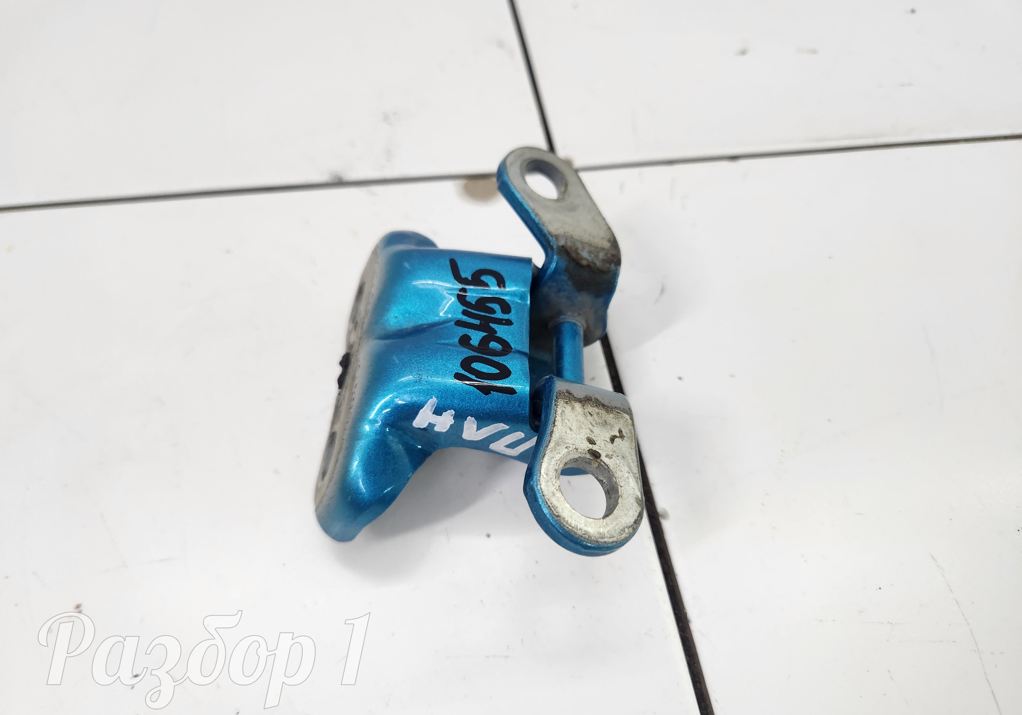 Петля двери передняя левая (низ) для Gac GS3 (с 2024)