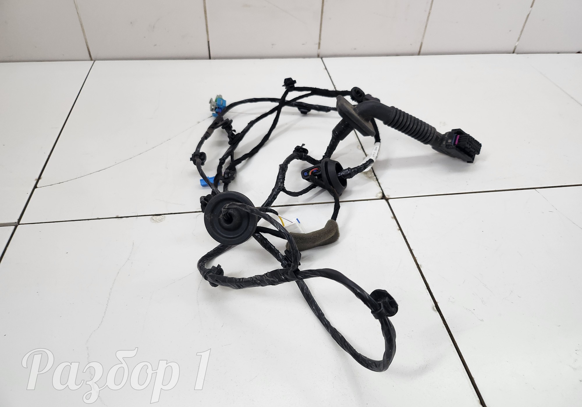 8889768667 Электропроводка задней правой двери для Geely Atlas II (с 2023)