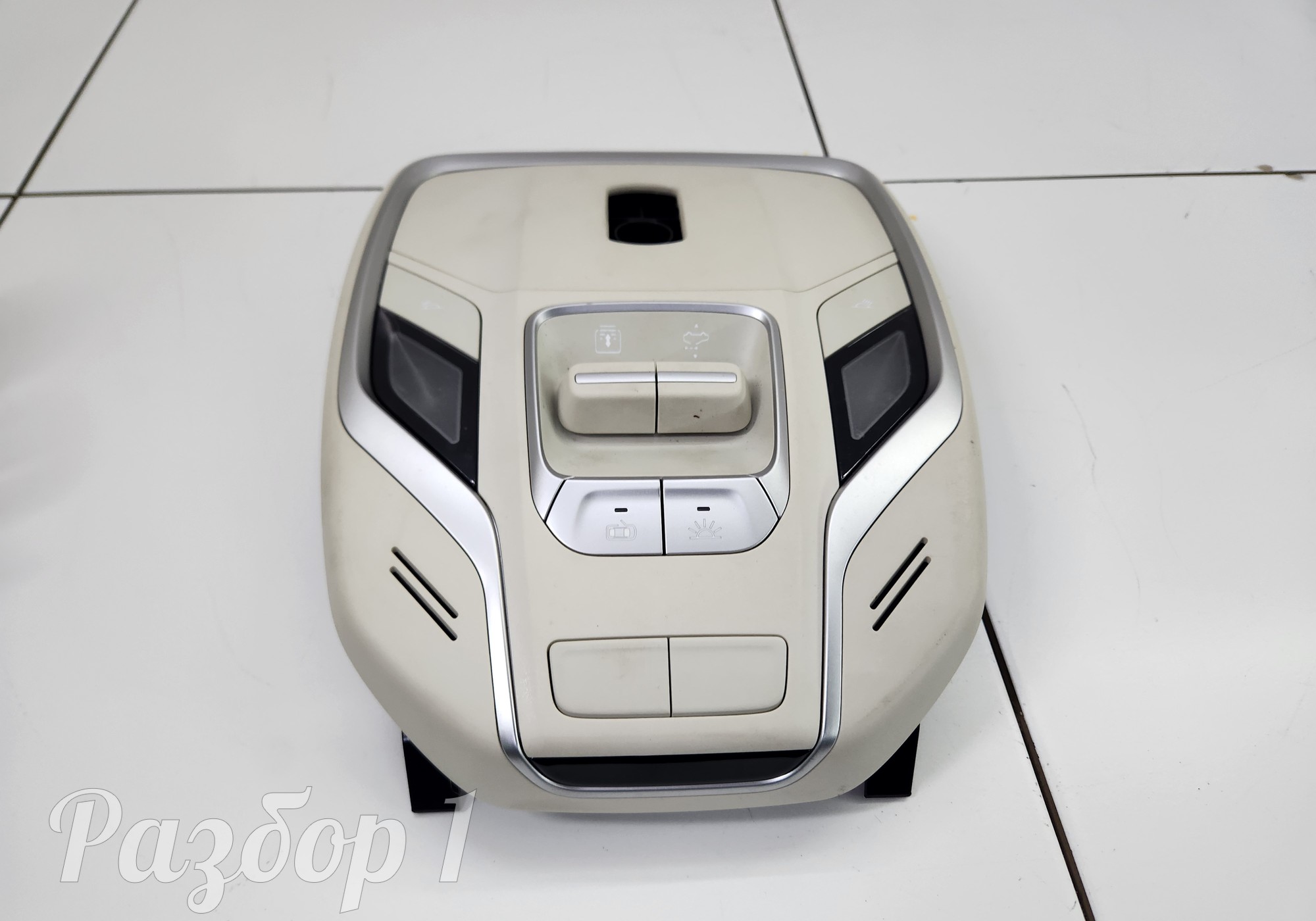 8891018918725 Плафон внутреннего освещения для Geely Atlas Pro (с 2021)