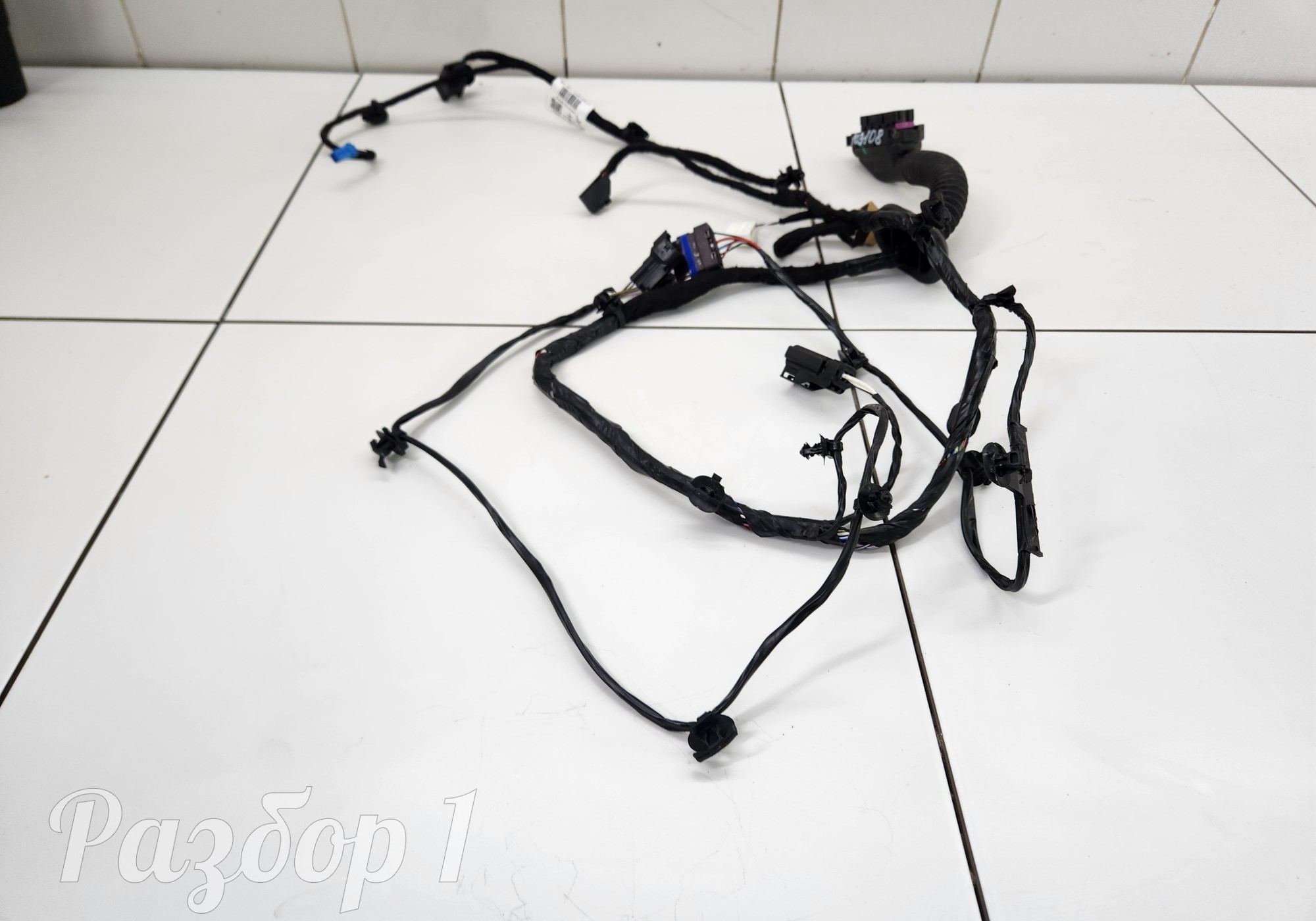 8893468259 Электропроводка передней левой двери для Geely Emgrand (SS11) (с 2021)