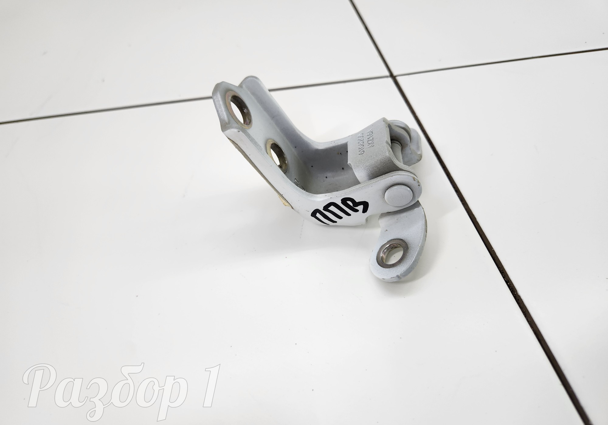 6106200AKZ16A Петля двери передняя правая верхняя для Haval M6 II (с 2021)