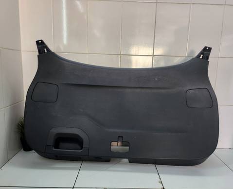 6600040613 Обшивка крышки багажника для Geely Tugella (с 2019)