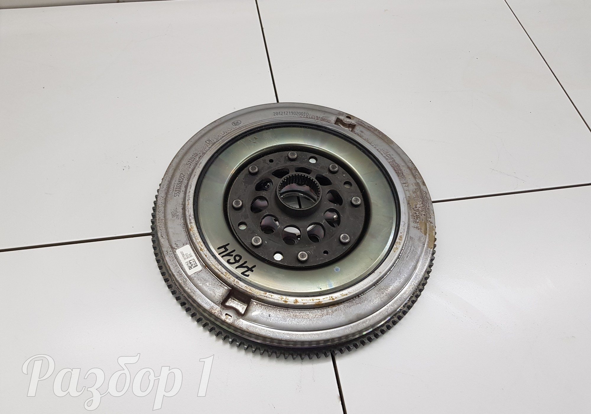 1040049200 Маховик двигателя для Geely Coolray (с 2020)