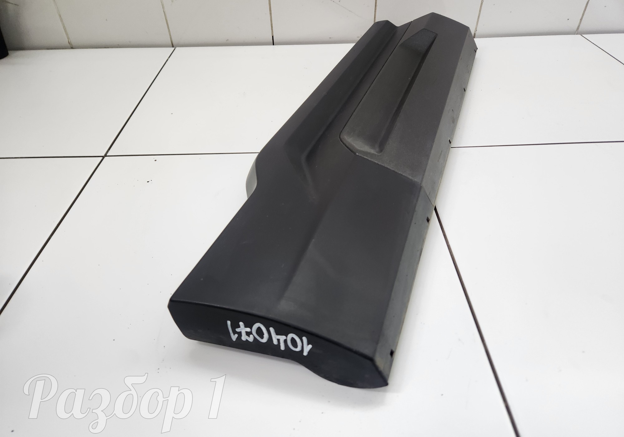 5006204XKJ20A Накладка задней правой двери для Haval H3 (с 2024)