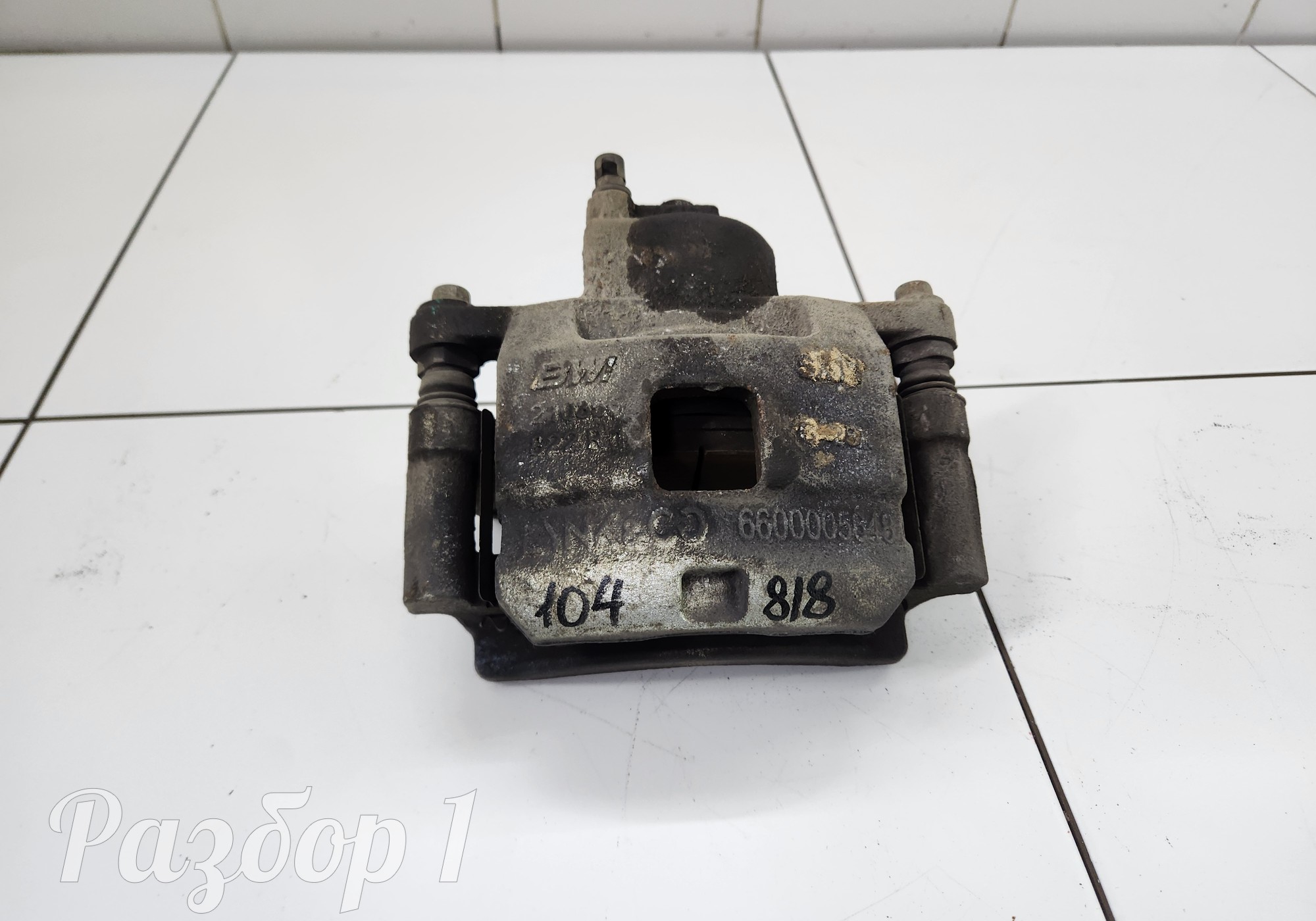 6600005648 Суппорт передний правый для Geely Coolray (с 2020)