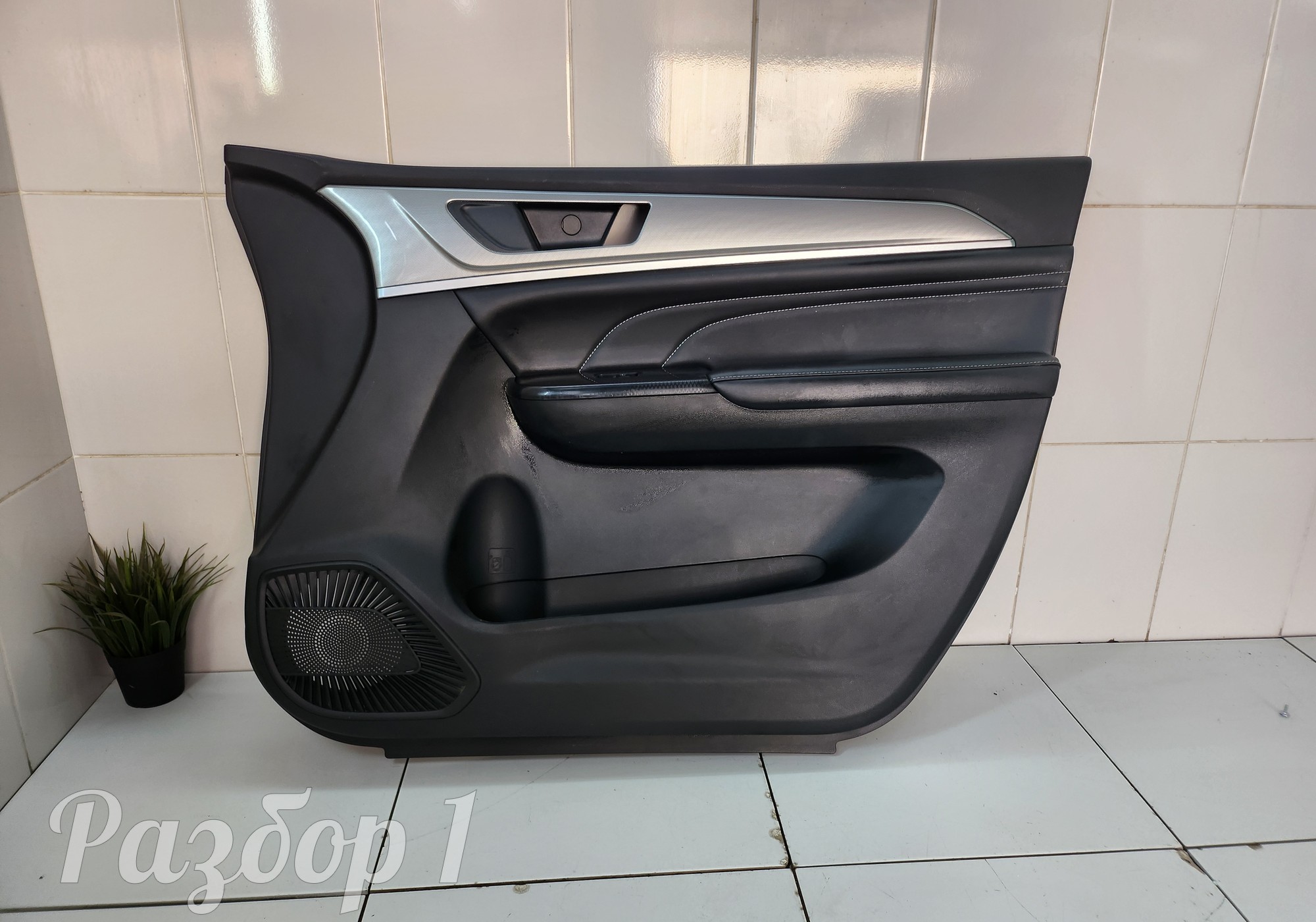 6102120XKZ0YA8PF Обшивка двери передняя правая для Haval M6 II (с 2021)