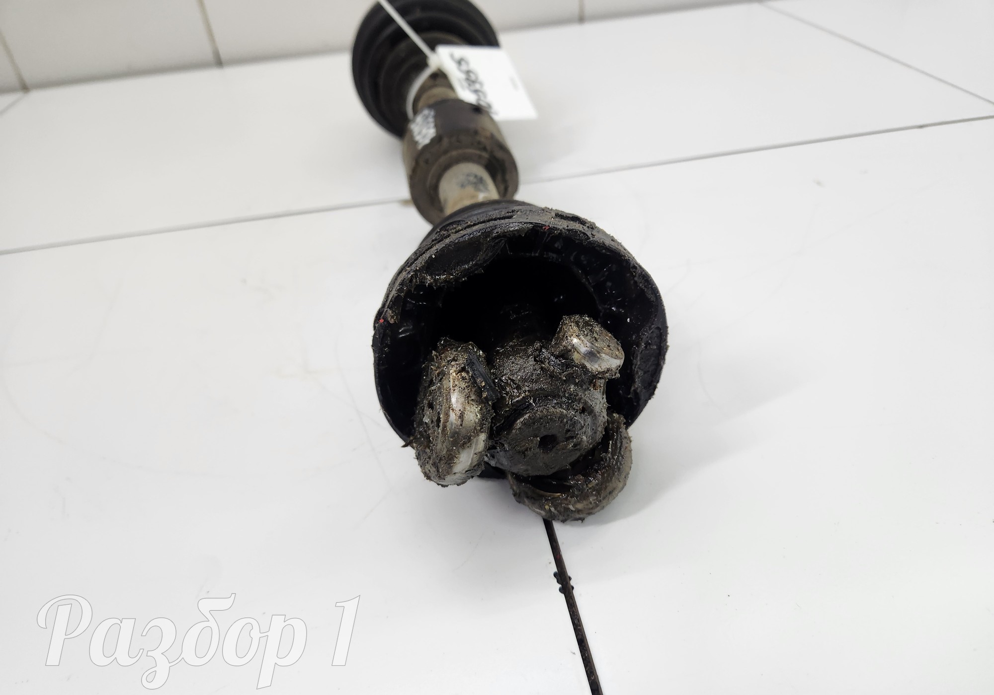 Полуось (привод) передний левый для Geely Tugella (с 2019)