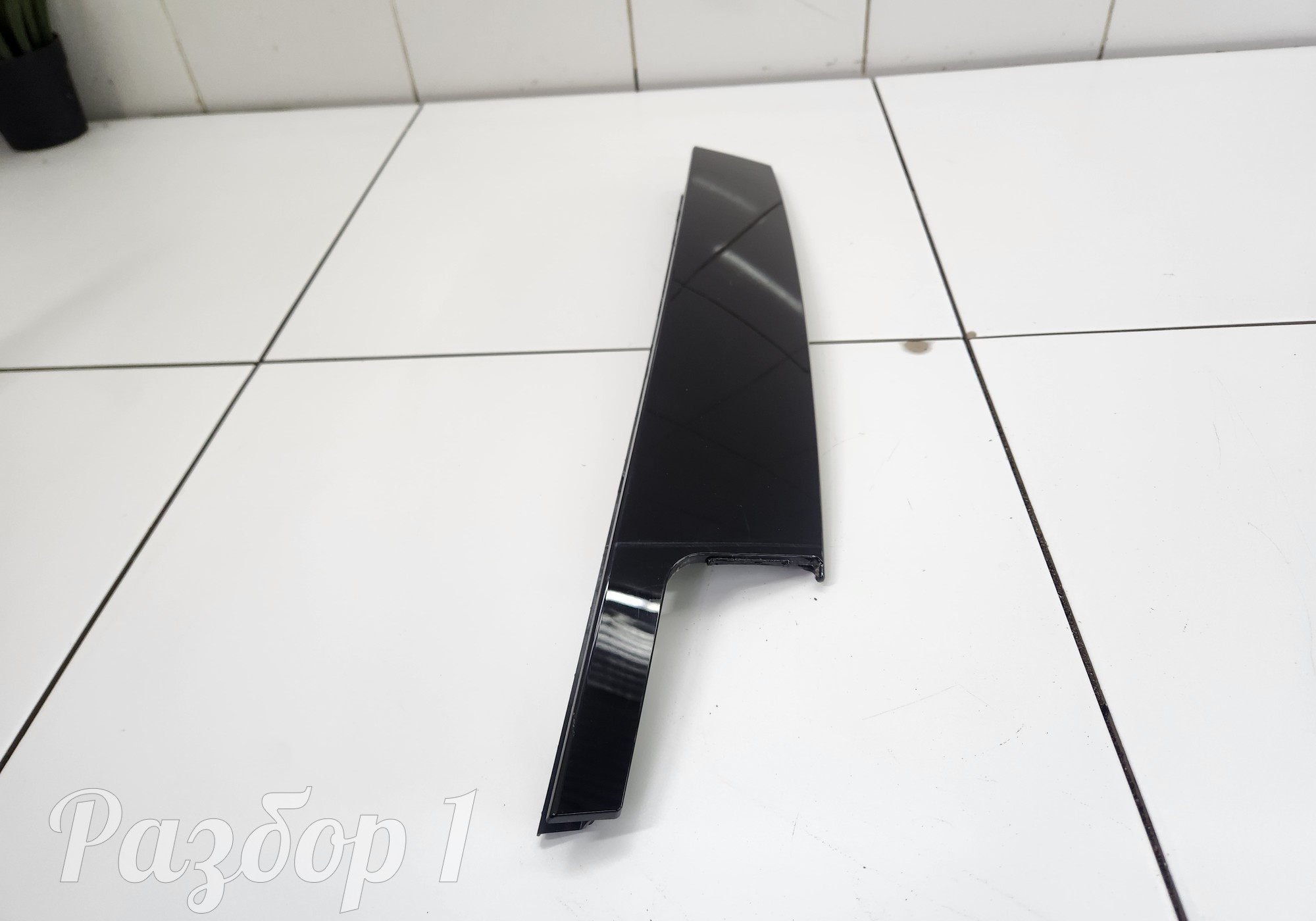 6101745BA01 Накладка передней левой двери для Faw Bestune B70 (с 2020)