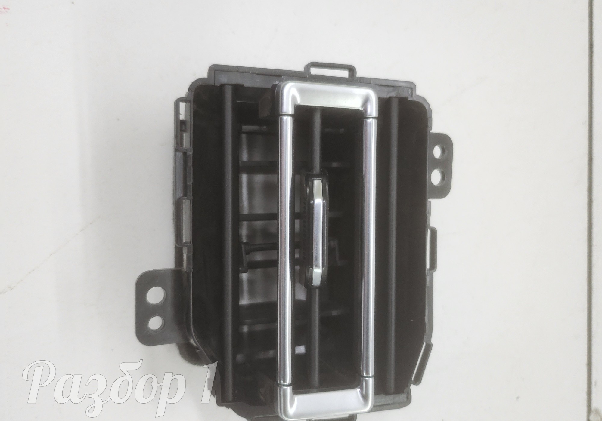 Дефлектор воздушный правый для Jac T9 (с 2023)