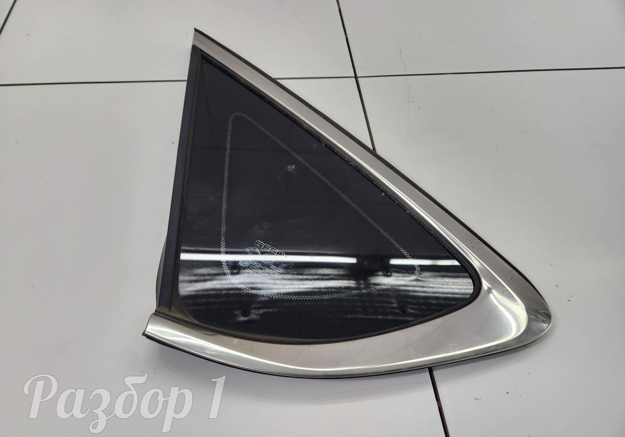 5085080300 Стекло кузовное левое для Geely Tugella (с 2019)