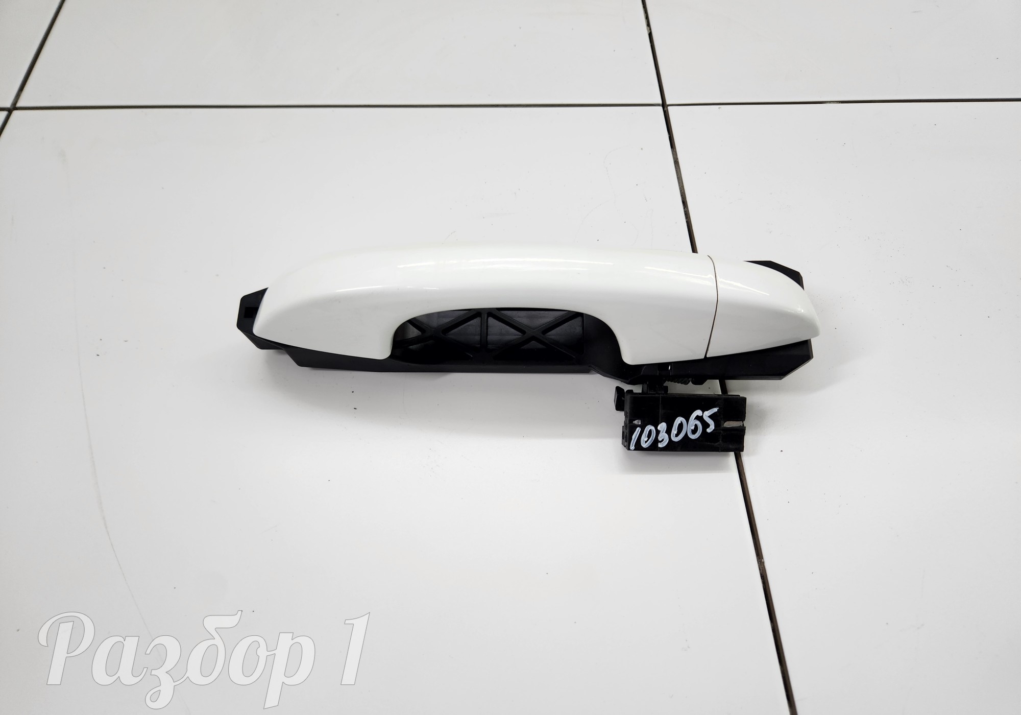 Ручка двери наружная передняя правая для Geely Emgrand (SS11) (с 2021)