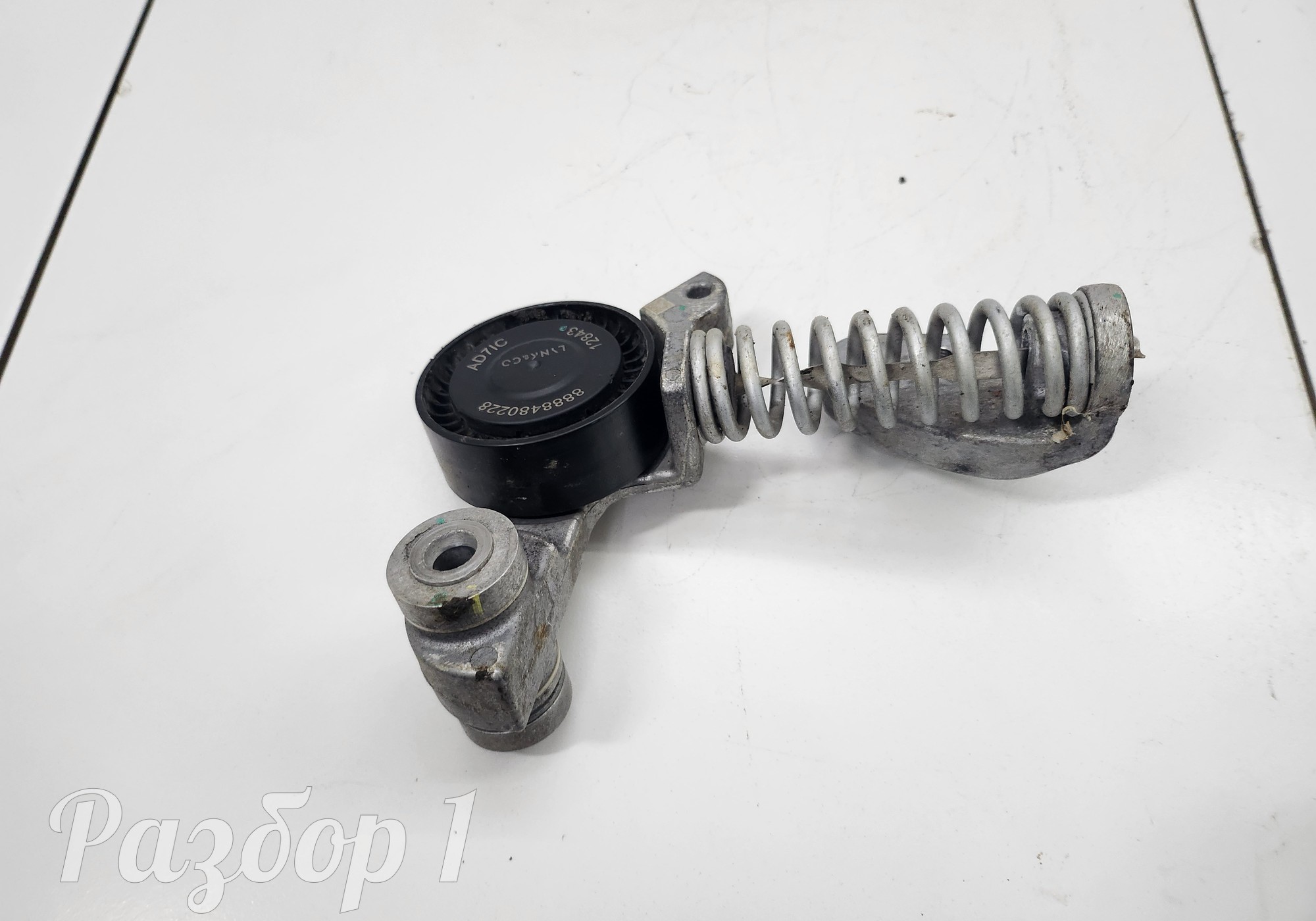 8888480228 Ролик-натяжитель для Geely Monjaro (с 2021)