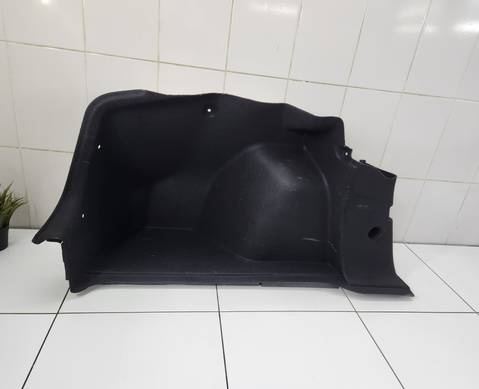 8889531619 Обшивка багажника левая для Geely Emgrand (SS11) (с 2021)