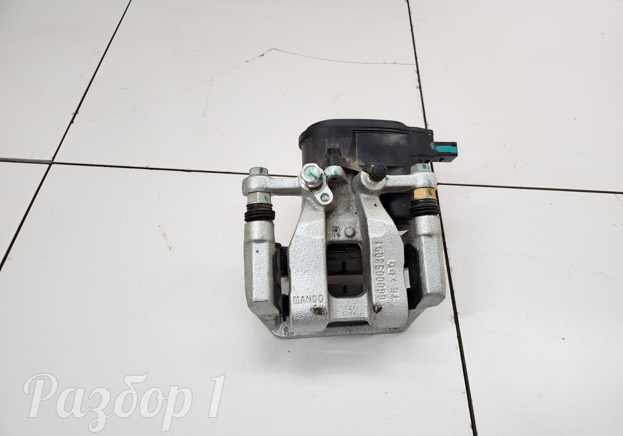 4050047200 Суппорт задний правый для Geely Atlas Pro (с 2021)