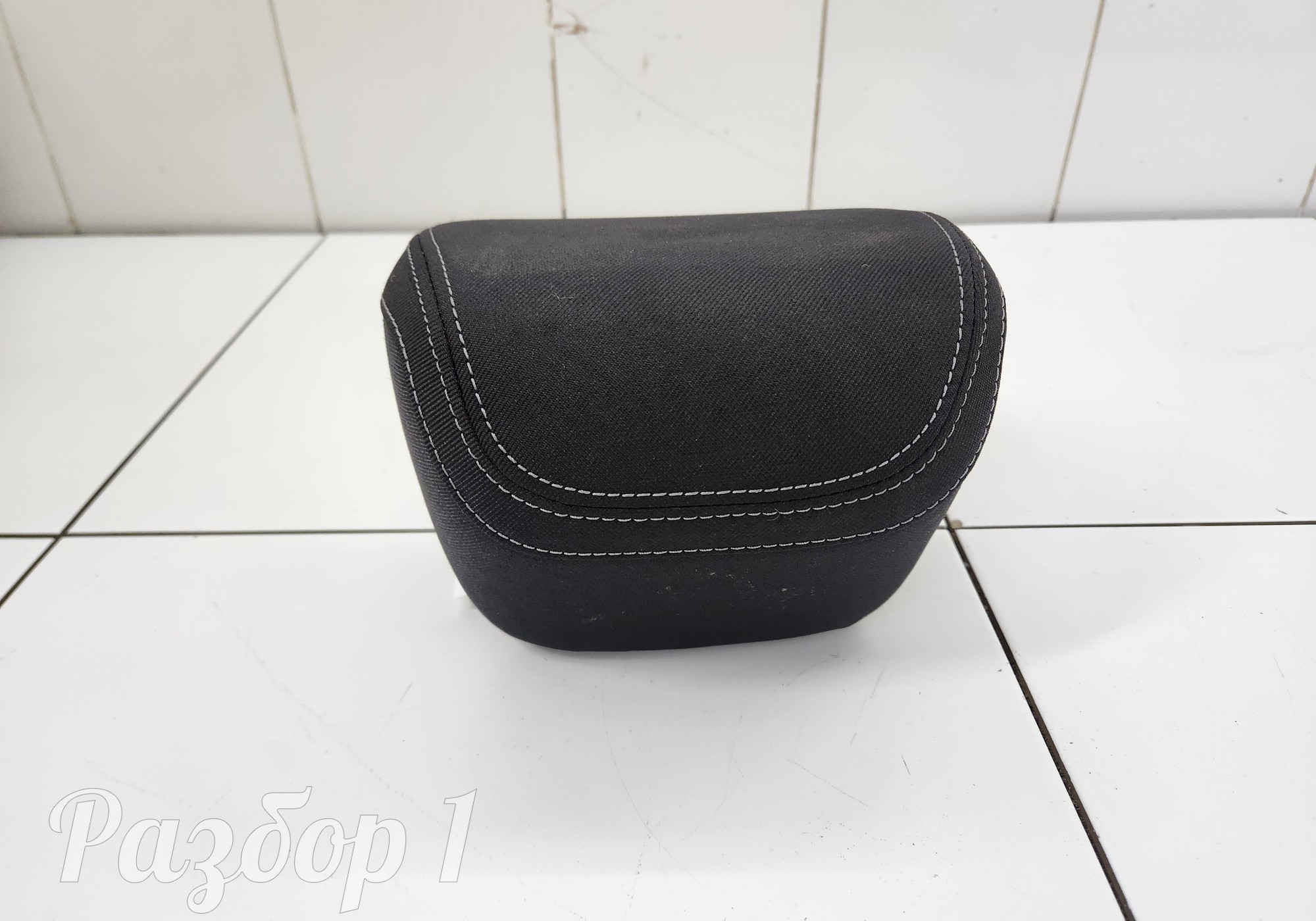 Подголовник сиденья задний центральный для Geely Emgrand II (с 2021)