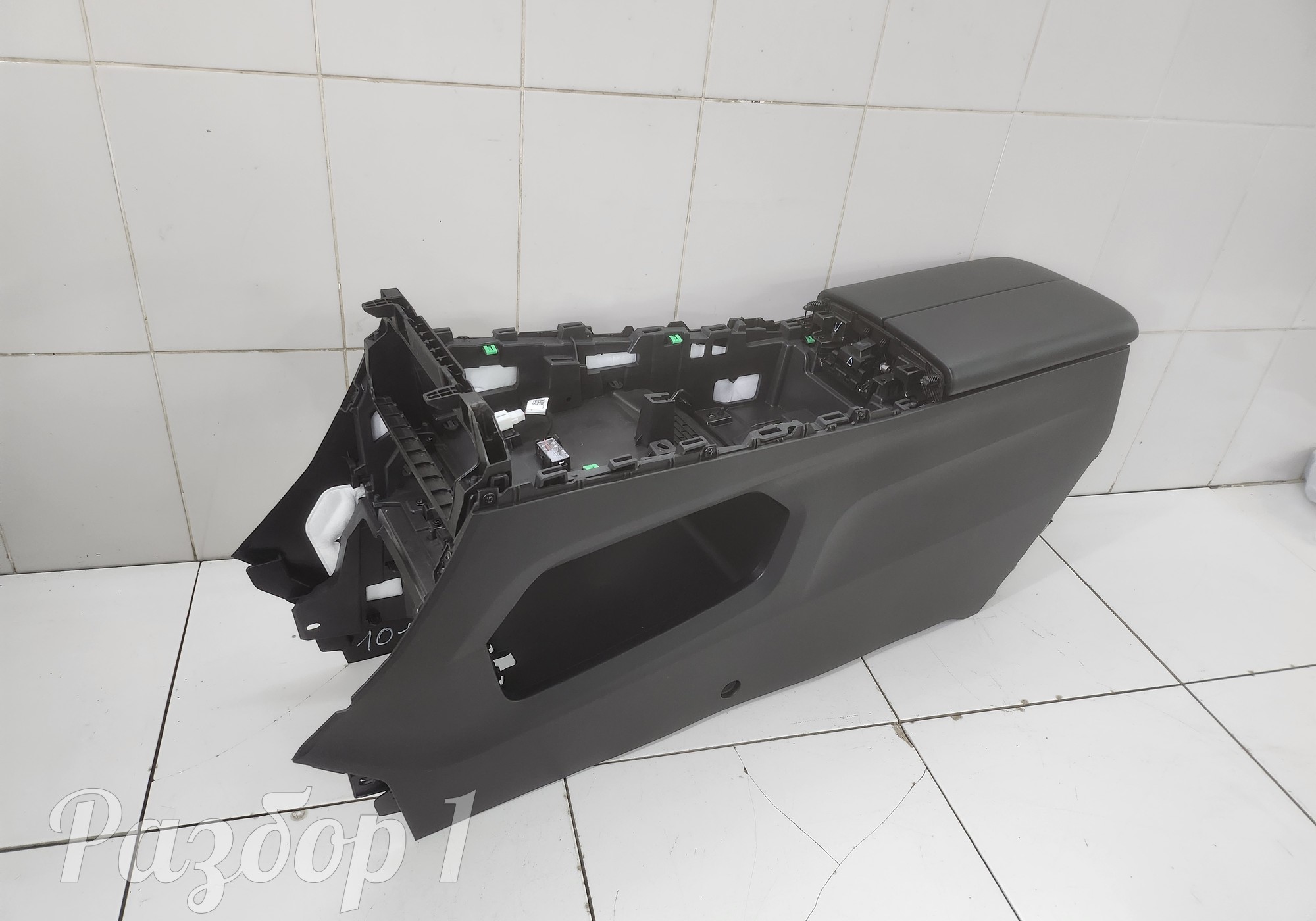 Консоль центральная для Chery Tiggo 9 (с 2023)