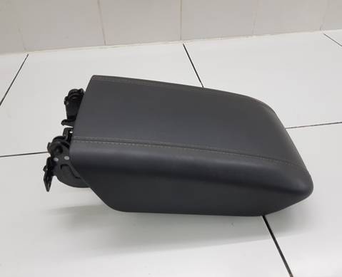 T1E5305131 Подлокотник для Chery Tiggo 8 Pro (с 2021)