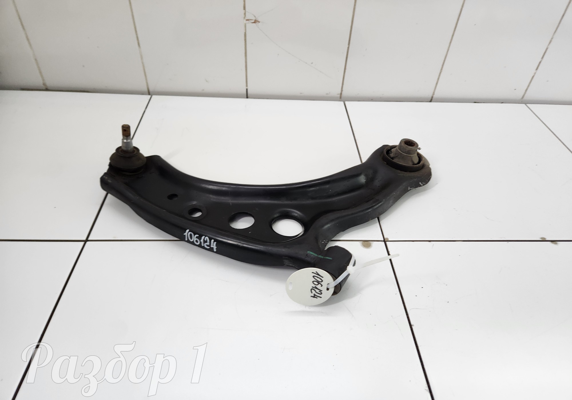 Рычаг передней подвески правый для Changan Alsvin (с 2018)