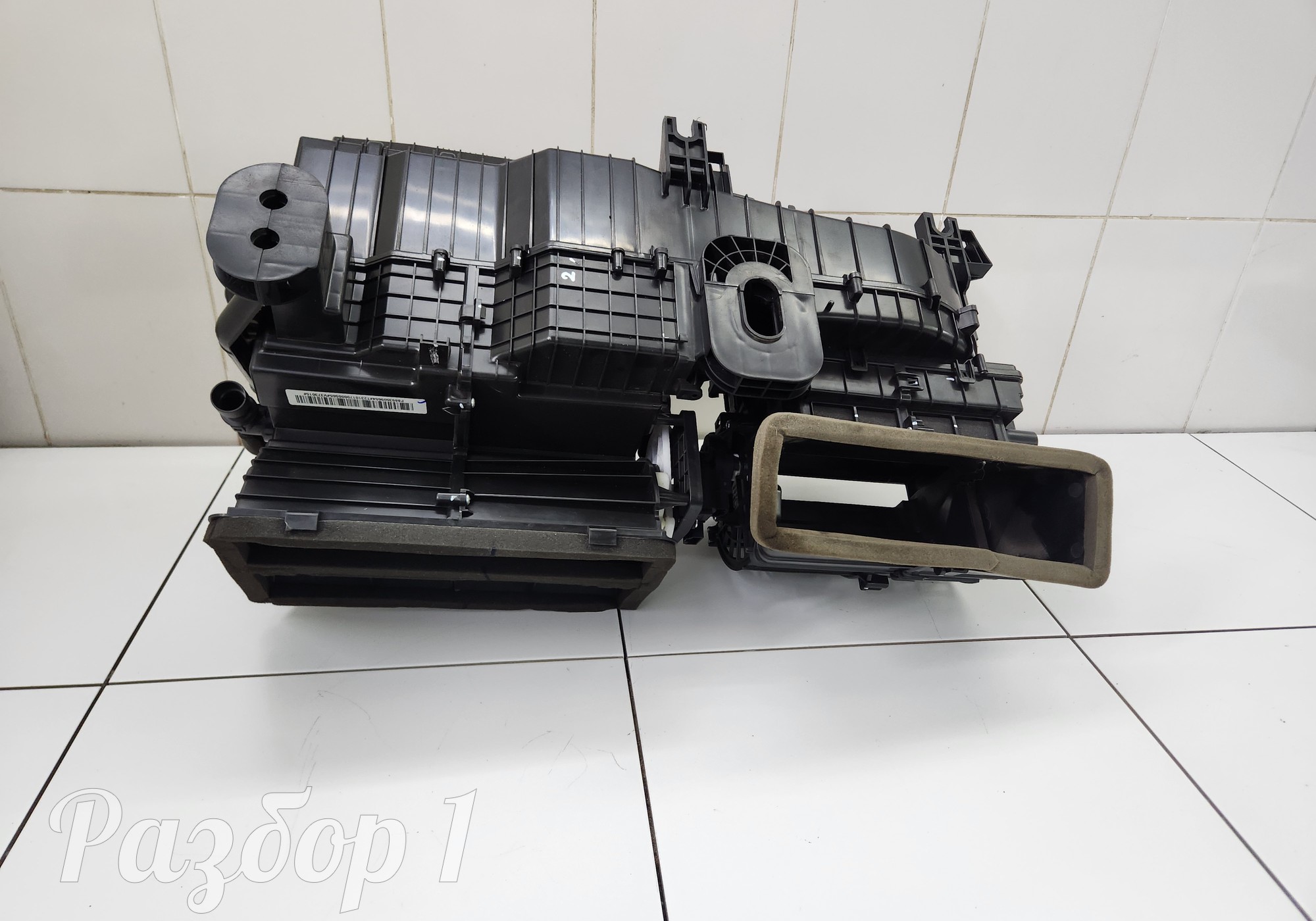 8893509654 Отопитель корпус для Geely Emgrand (SS11) (с 2021)