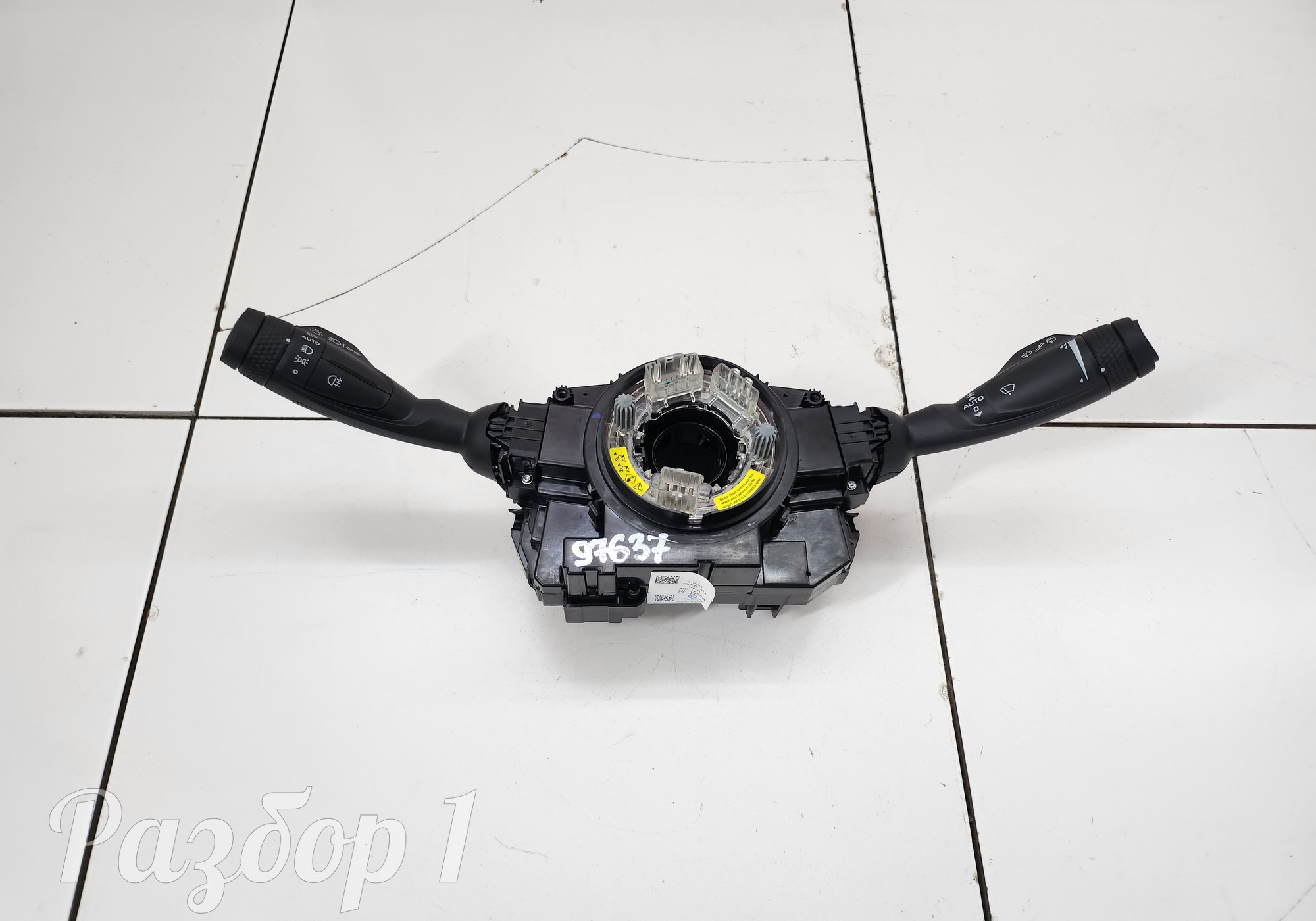 6608251612 Переключатель подрулевой для Geely Monjaro (с 2021)