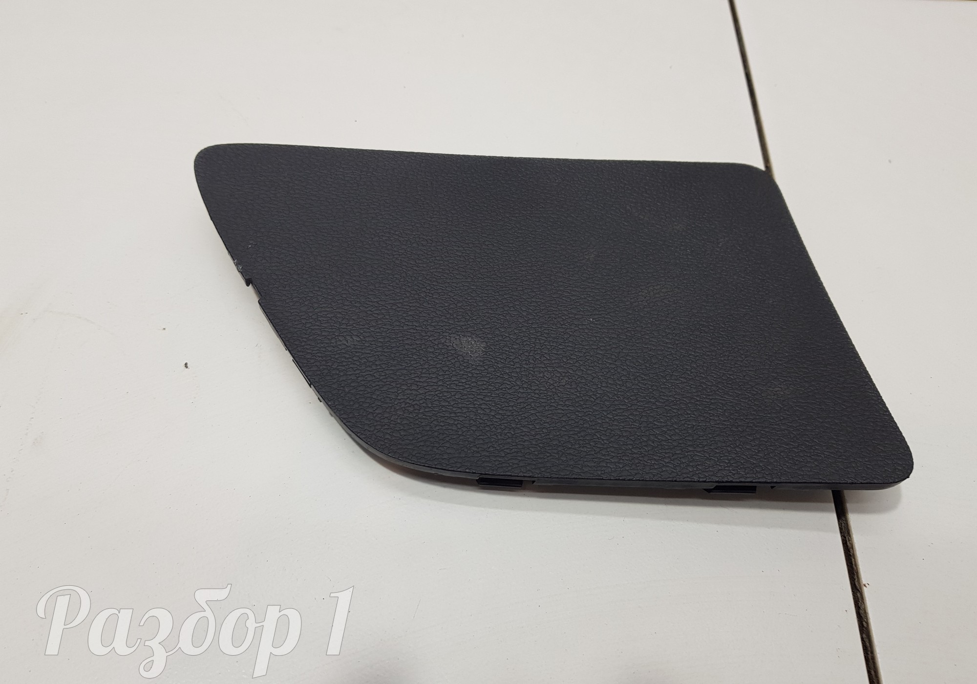 6600058373 Накладка багажника правая для Geely Coolray (с 2020)