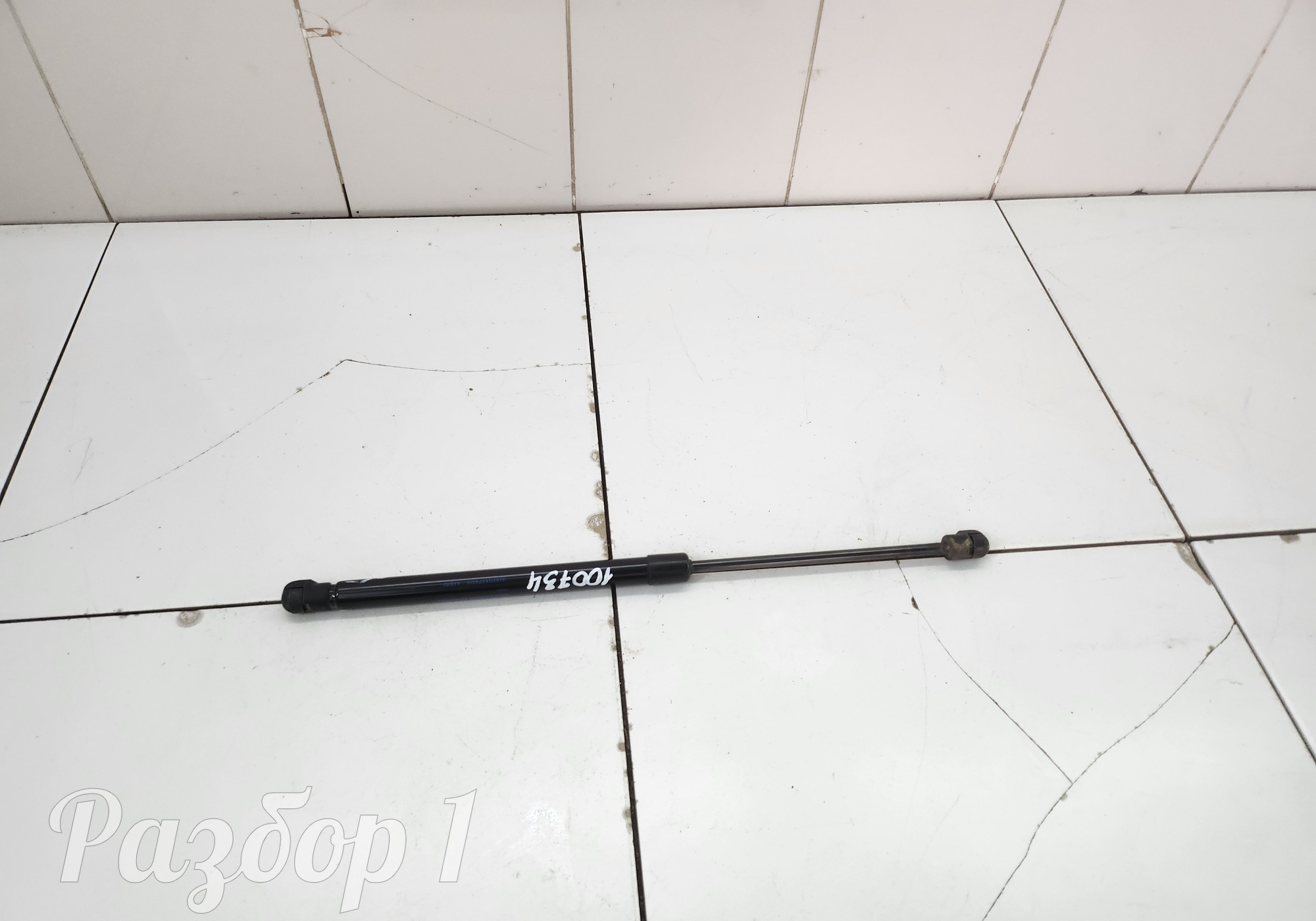 8402126XPW01A Амортизатор капота правый для Great Wall Poer (с 2019)