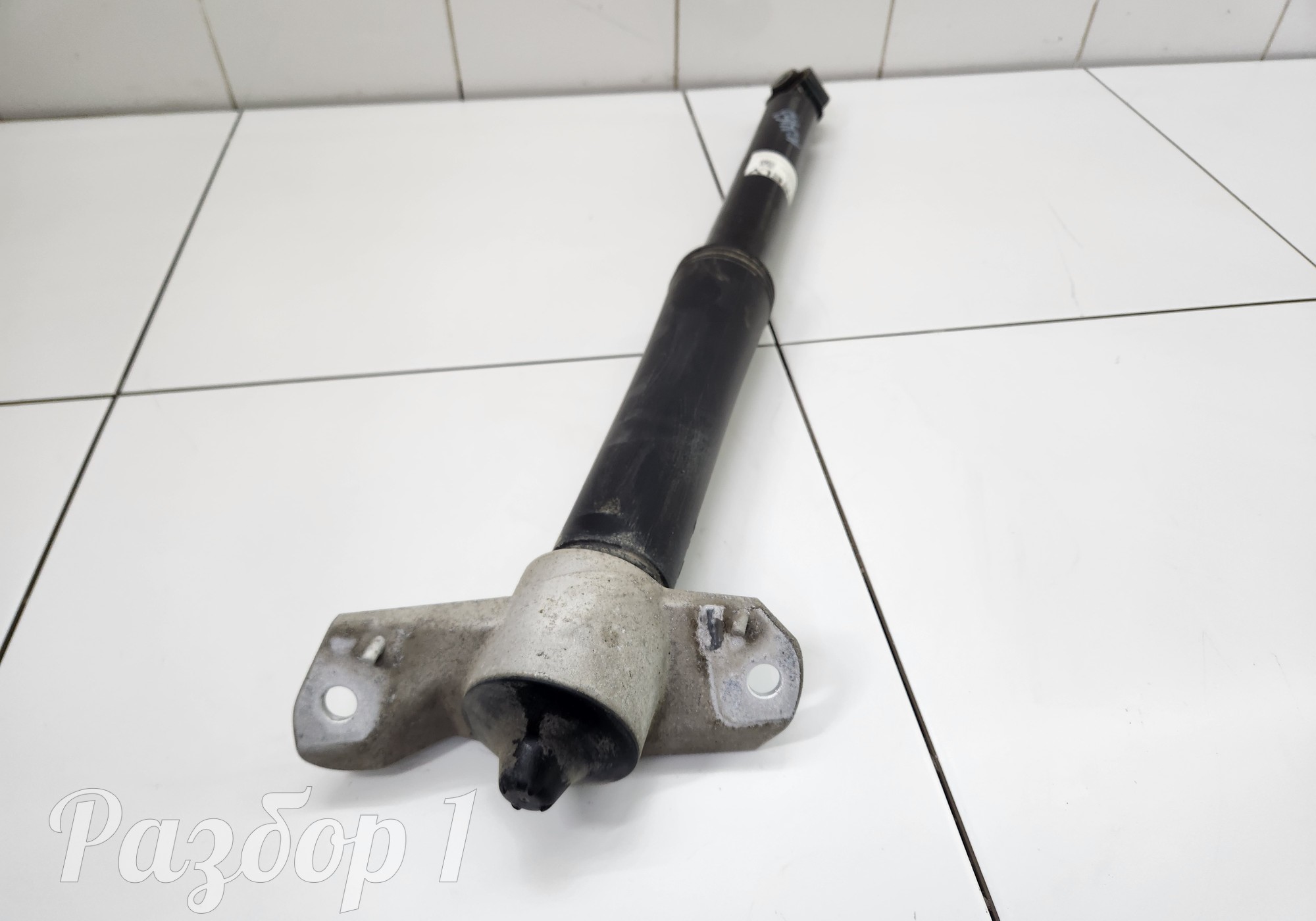 6600001561 Амортизатор задний правый для Geely Tugella (с 2019)