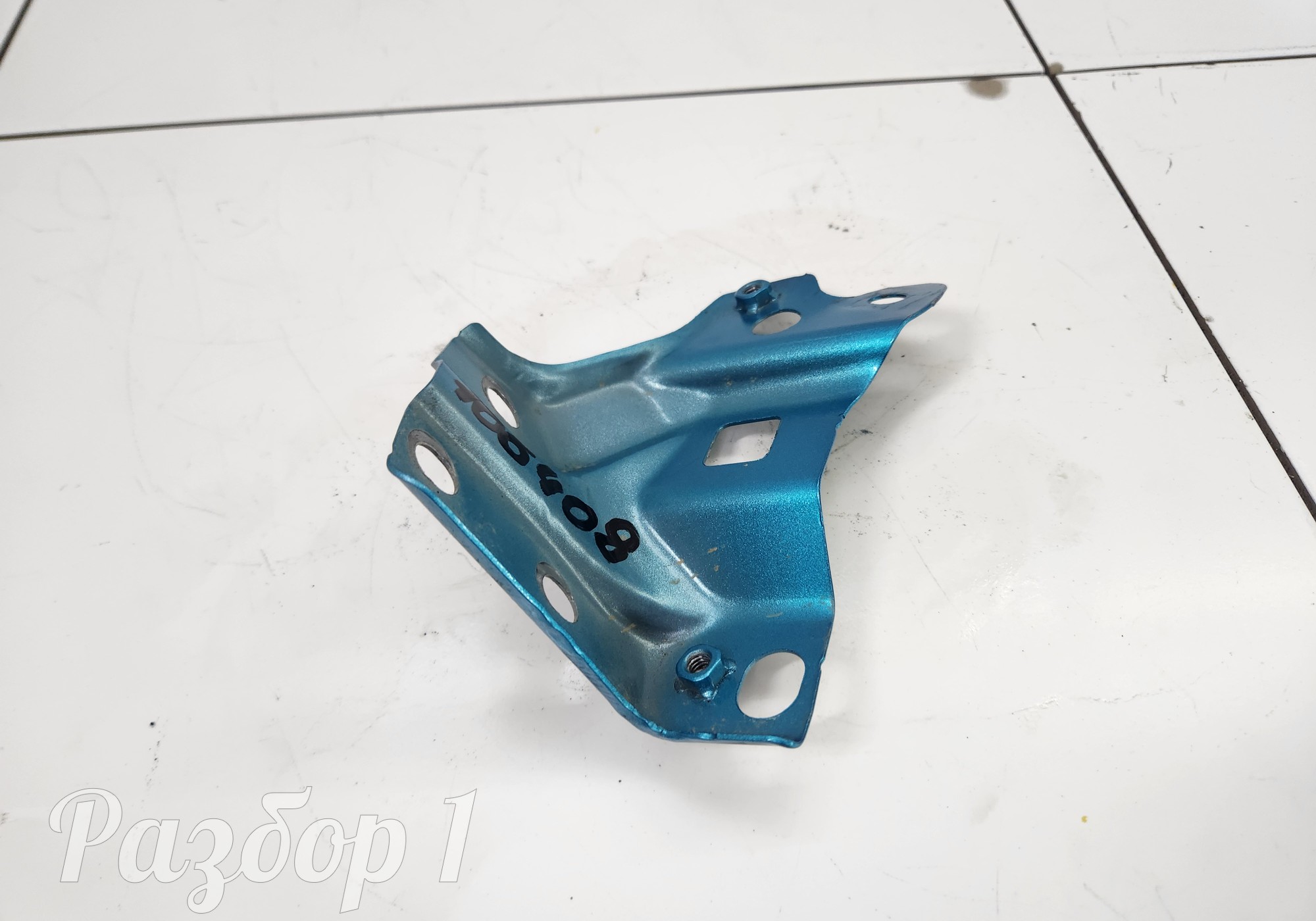 Кронштейн переднего левого крыла для Gac GS3 (с 2024)