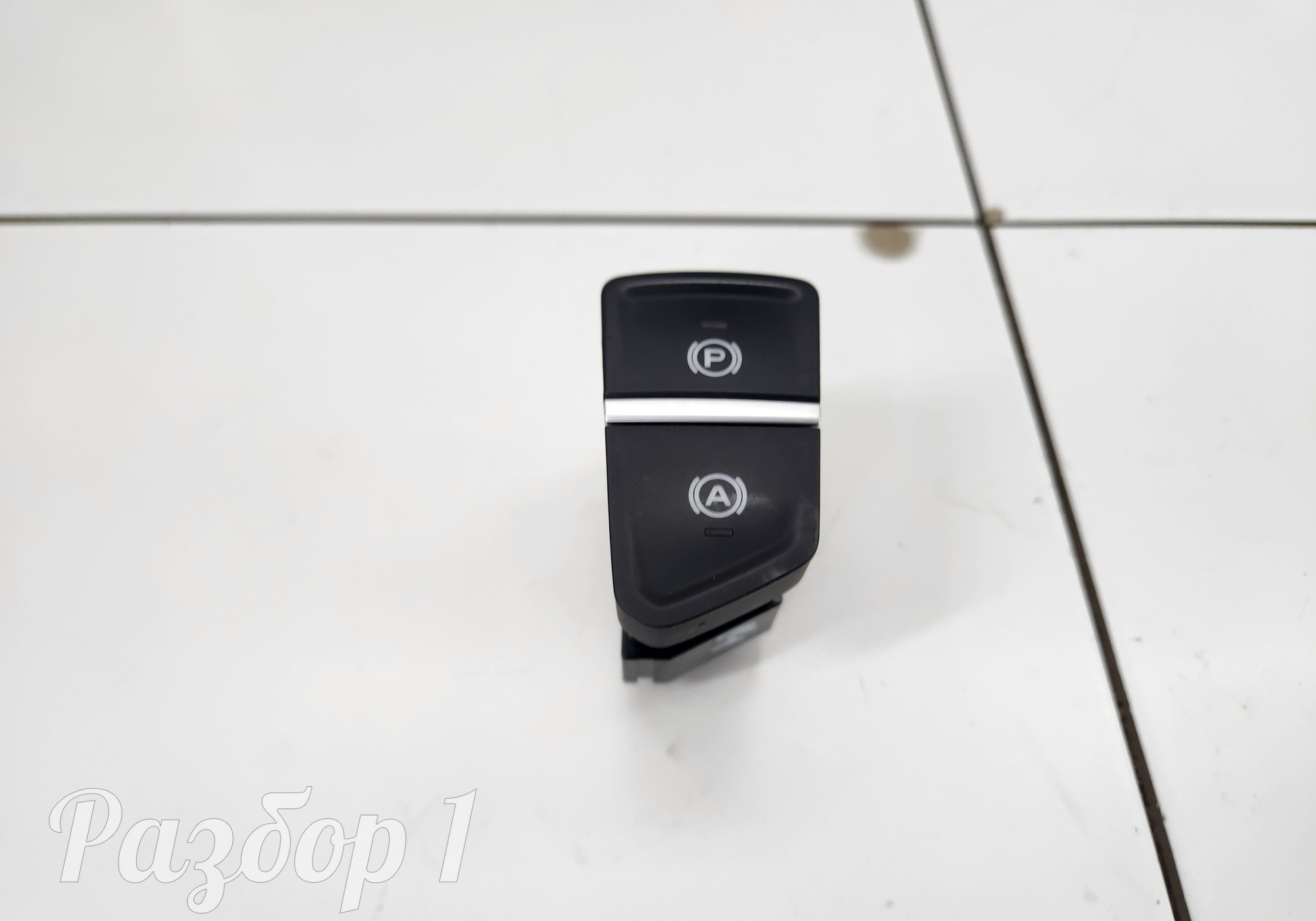6608070064 Кнопка фиксатора стояночного тормоза для Geely Emgrand II (с 2021)