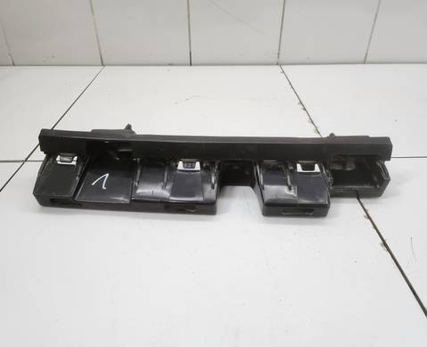 8894131666 Кронштейн заднего бампера левый для Geely Okavango (с 2020)