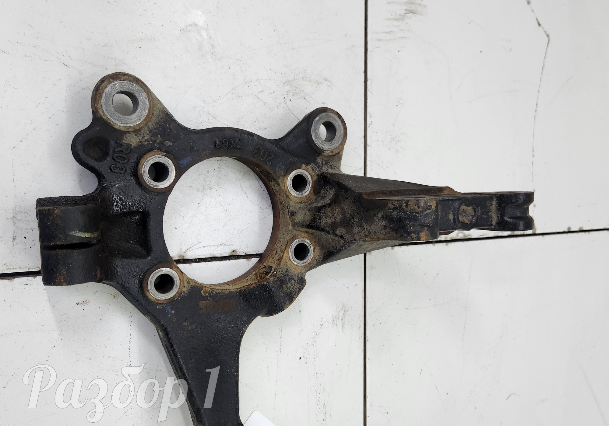 S202F2603011000 Кулак поворотный передний правый для Changan UNI-T (с 2020)