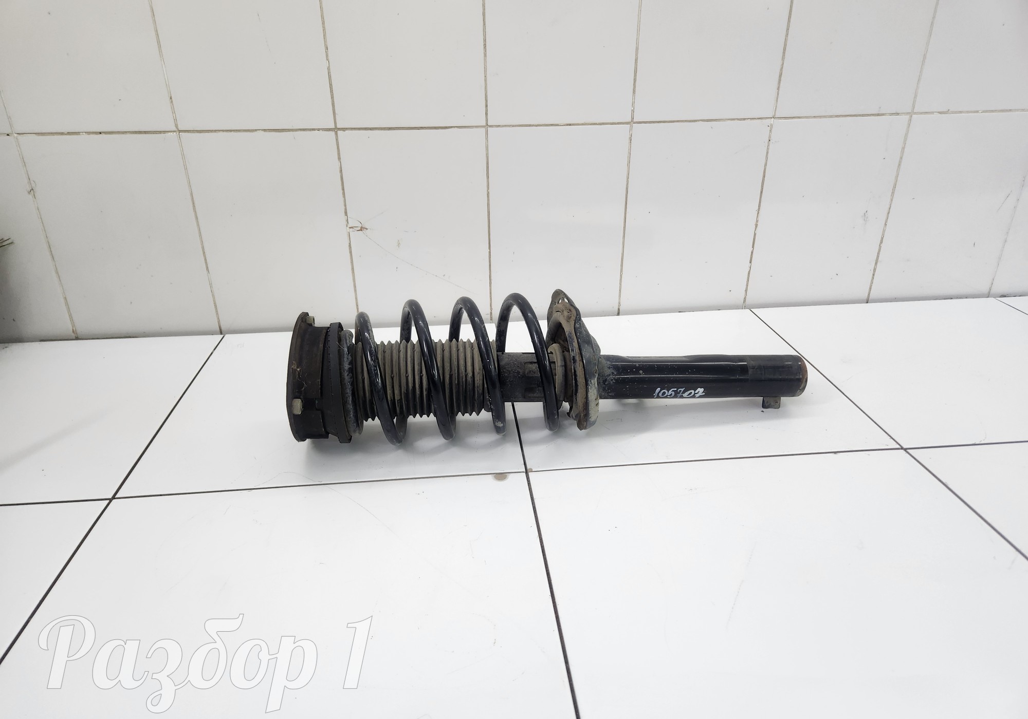 2905020BA1A Амортизатор передний (правый) в сборе для Faw Bestune B70 (с 2020)