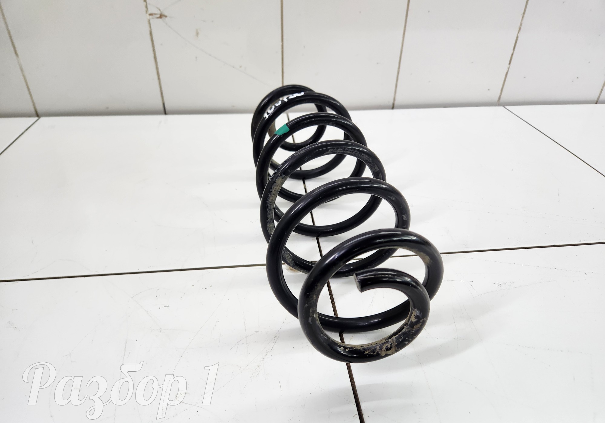 Пружина задней подвески (правая) для Faw Bestune B70 (с 2020)