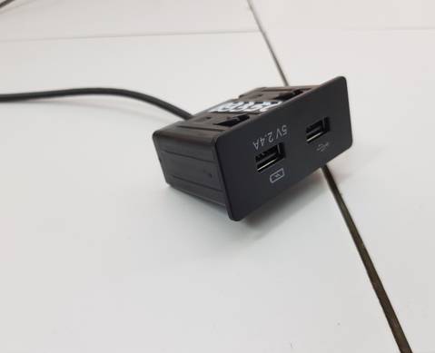 7911150U7300 блок usb для Jac J7 (с 2020)