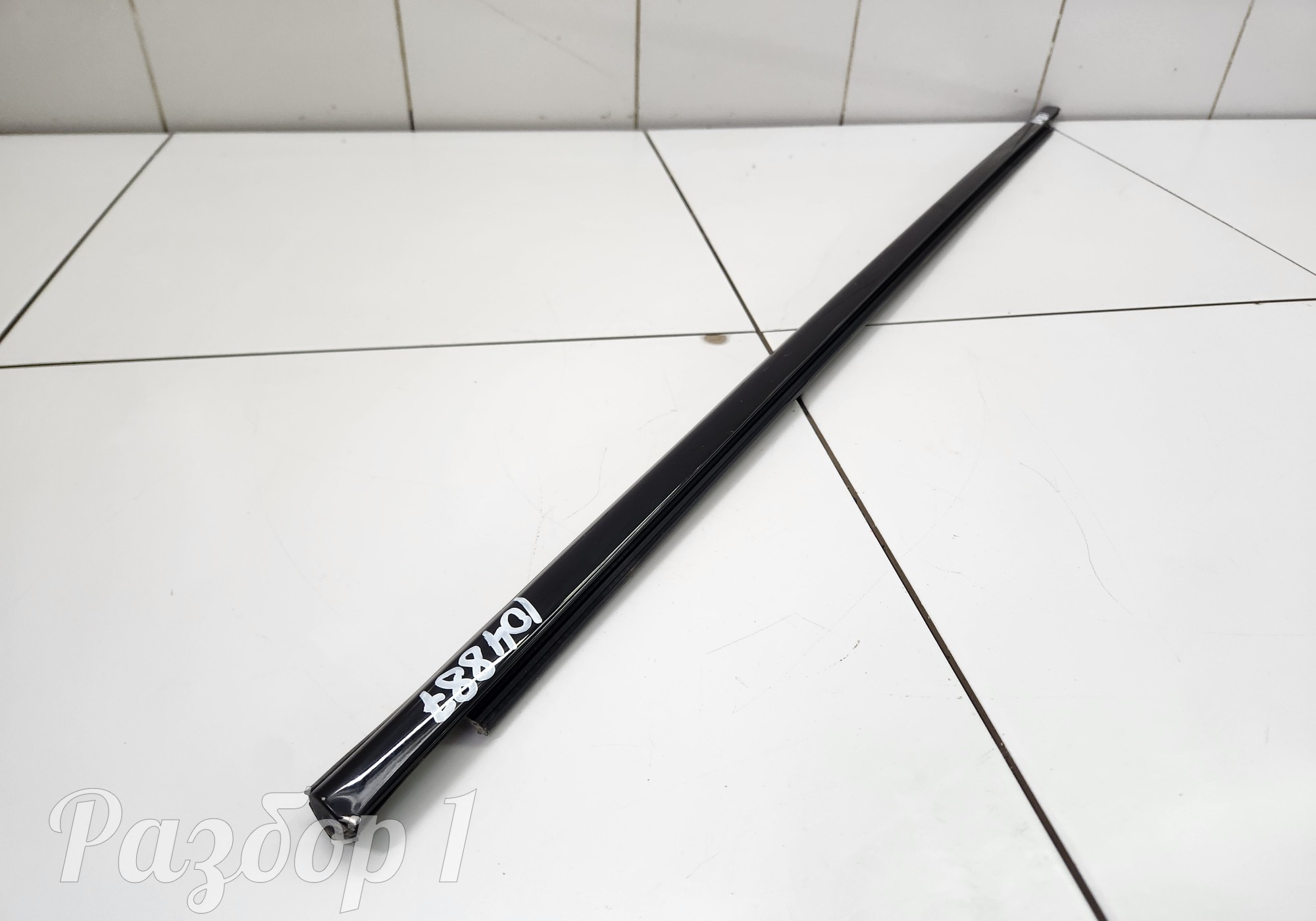 Молдинг стекла задней левой двери для Geely Tugella (с 2019)