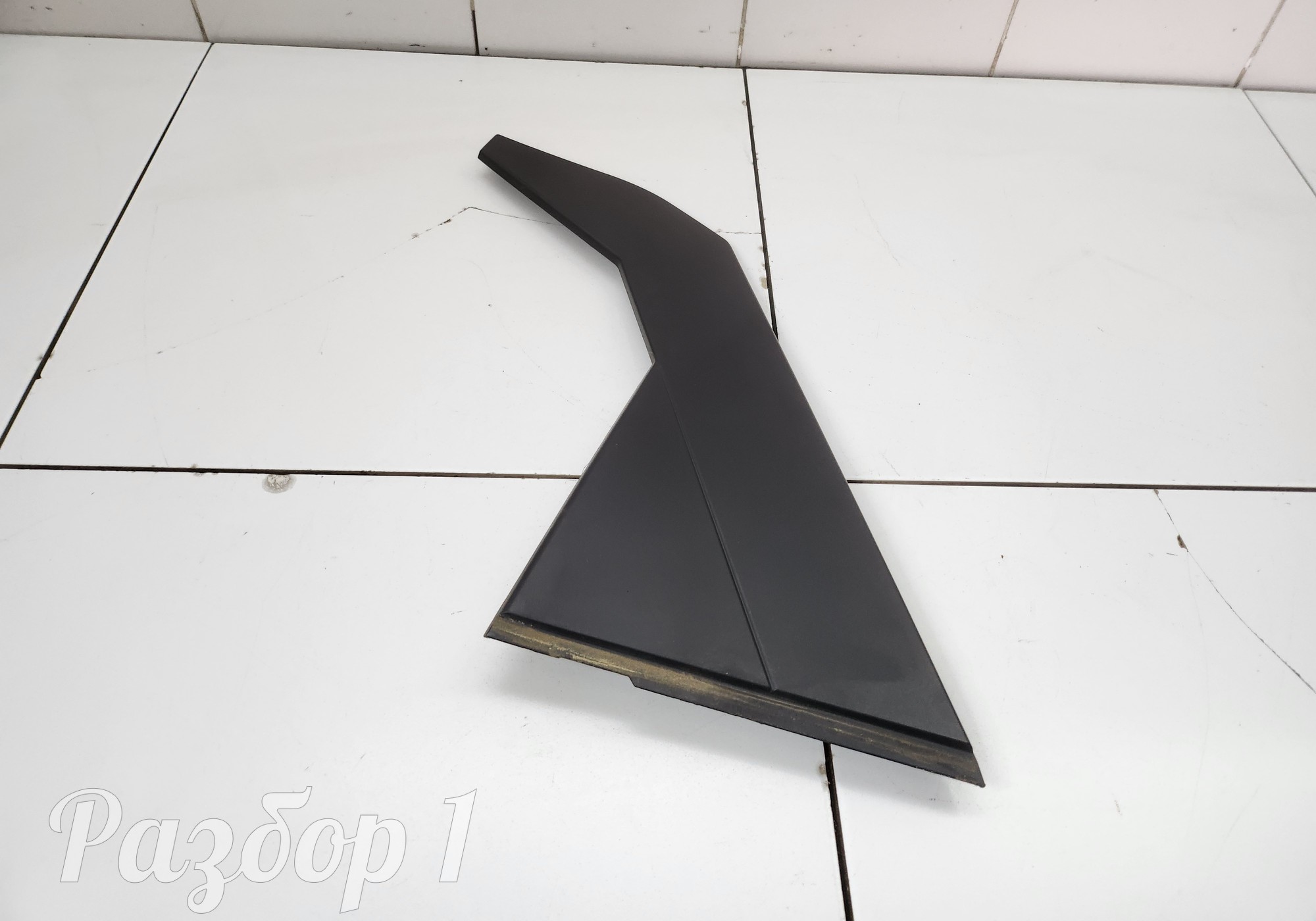 1EA050W80A Накладка задней левой двери для Faw Bestune T77 (с 2018)