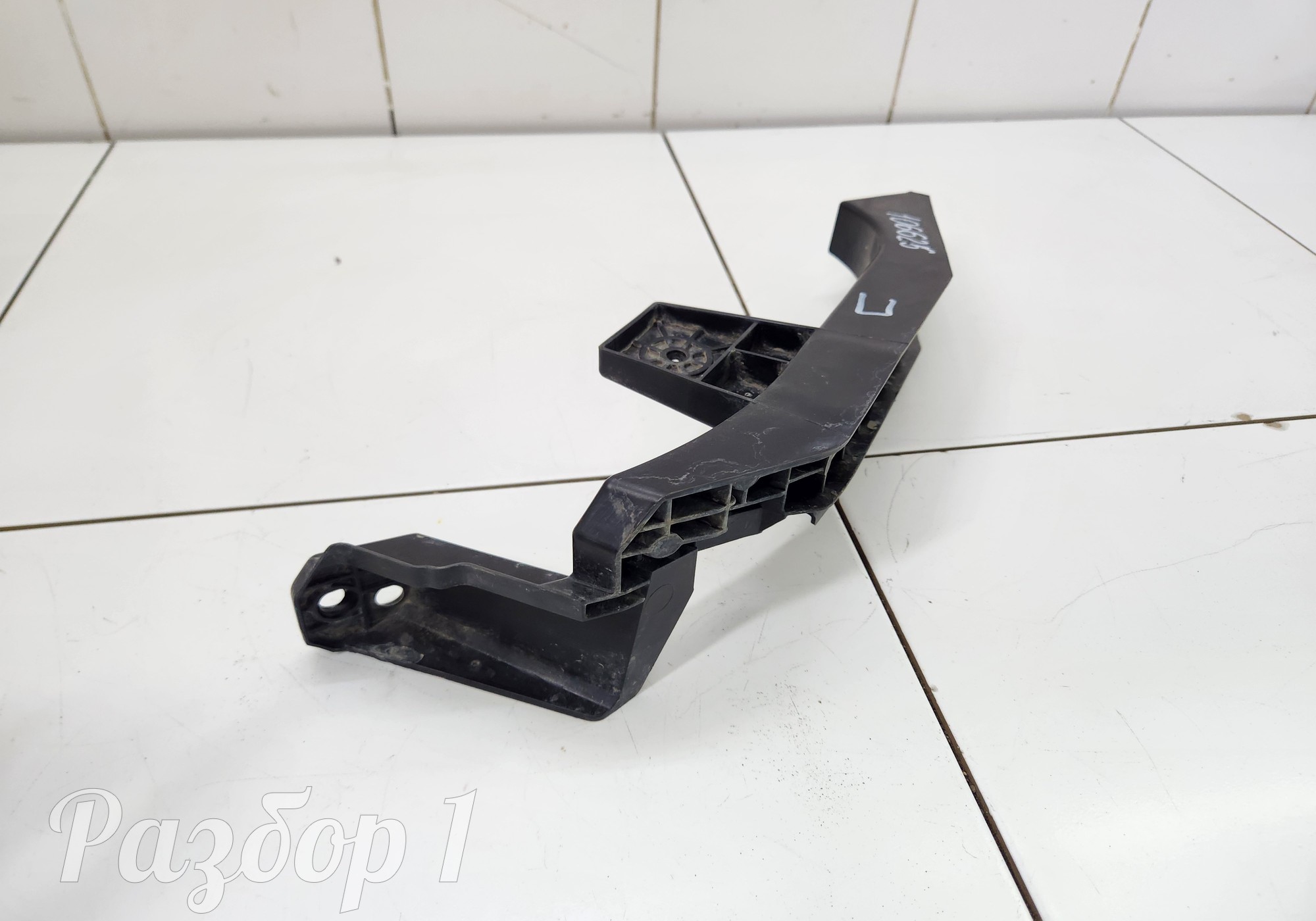 Кронштейн фары (правый) для Great Wall Poer (с 2019)