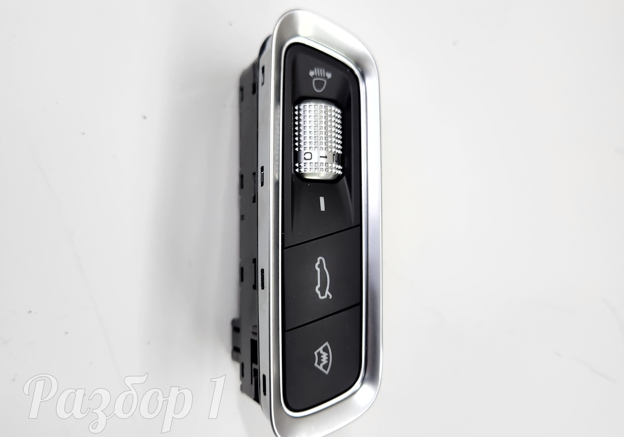 8890509401 Блок кнопок для Geely Emgrand (SS11) (с 2021)