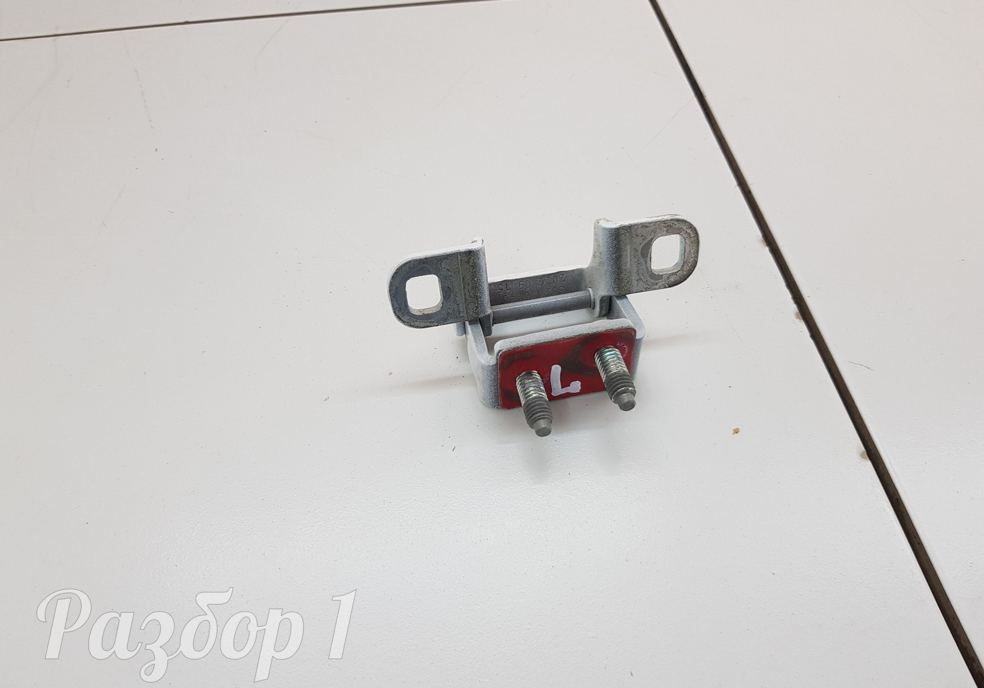 552000040 Петля двери/крышки багажника левая для Chery Tiggo 7 Pro (с 2020)