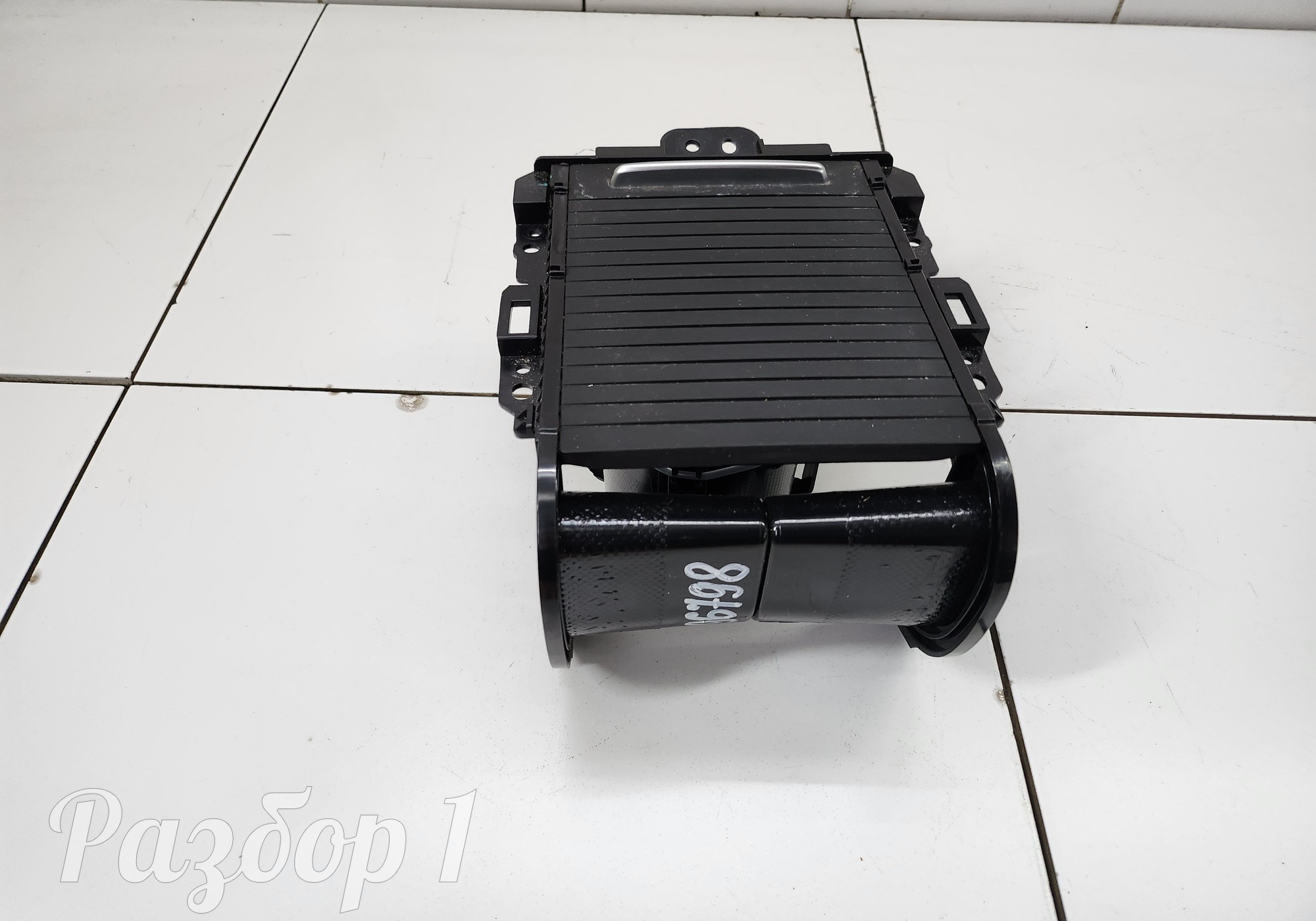 Подстаканник для Geely Atlas Pro (с 2021)