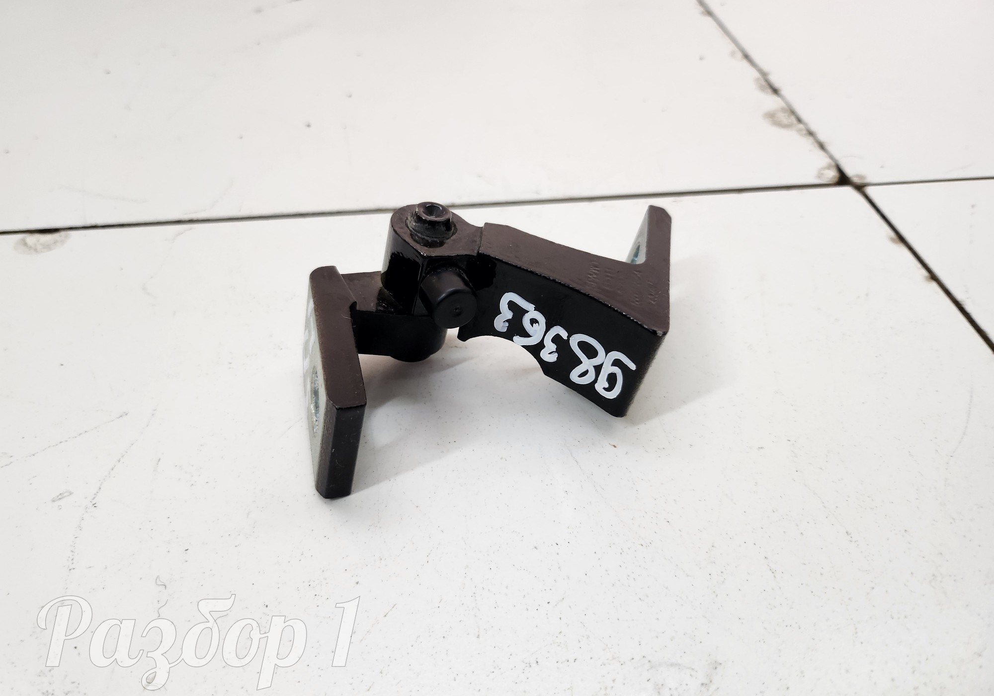 6600166954 Петля двери задняя правая нижняя для Geely Atlas II (с 2023)