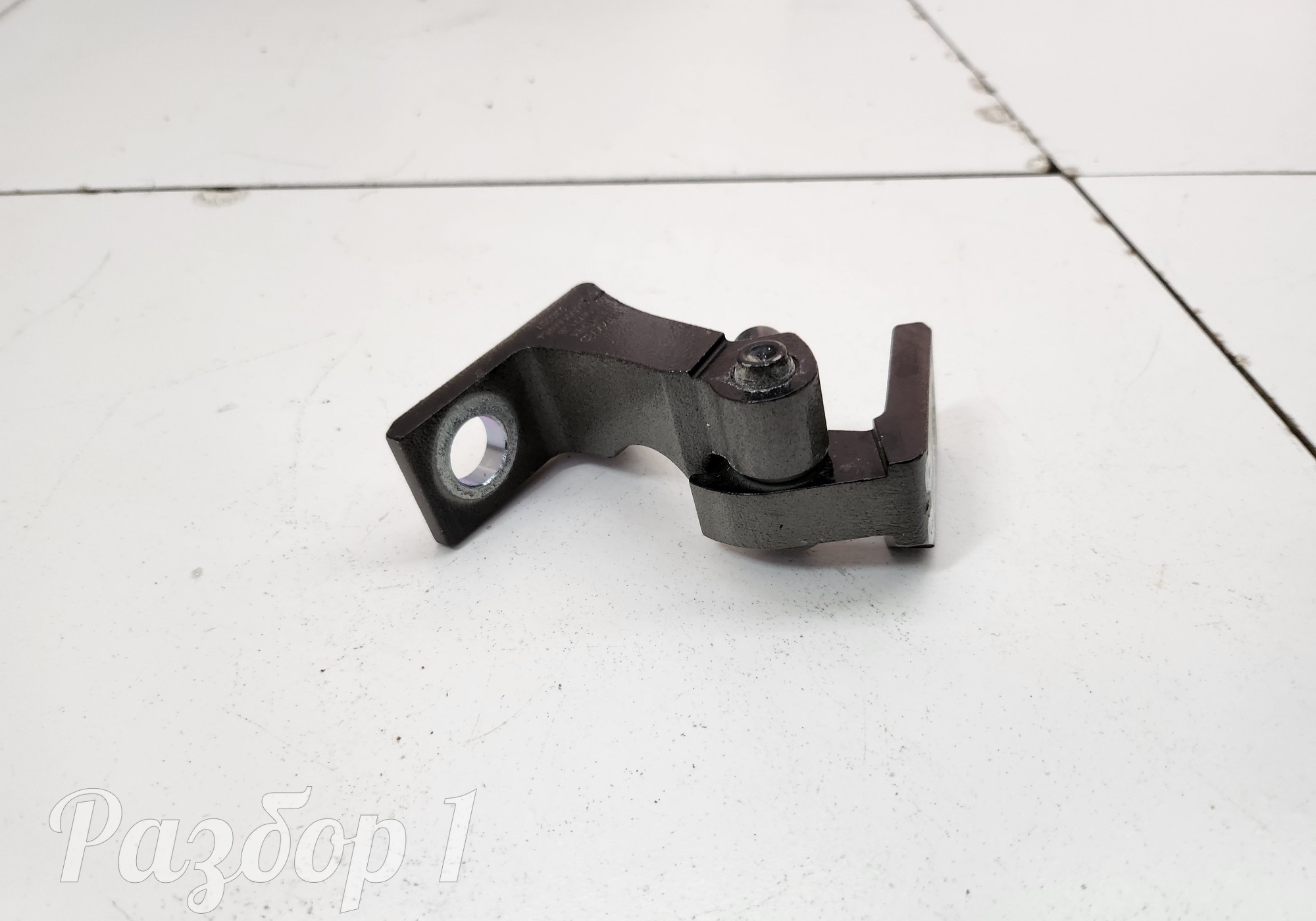 6600166954 Петля двери передняя правая верхняя для Geely Atlas II (с 2023)