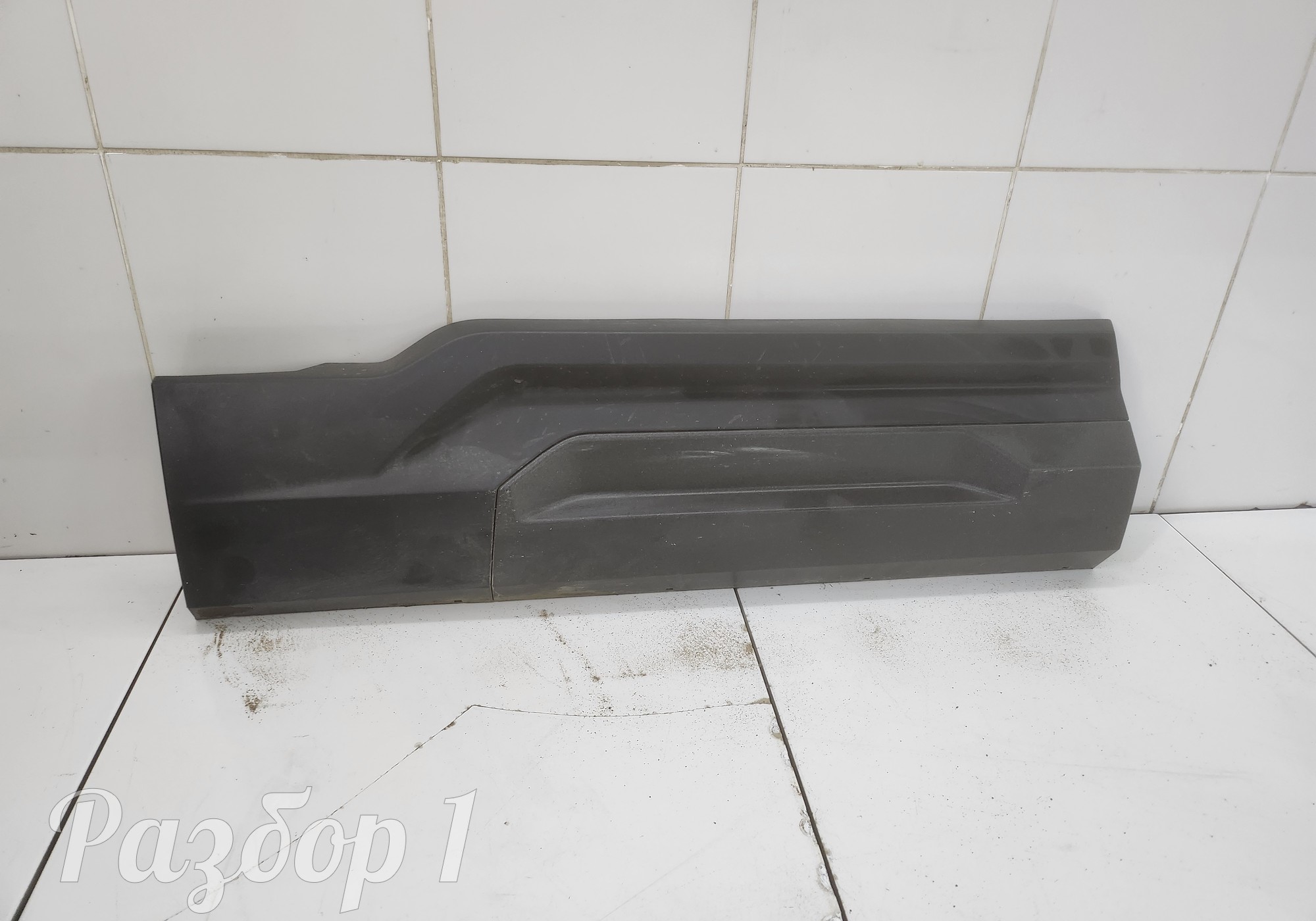 5006204XKJ20A Накладка задней правой двери для Haval H3 (с 2024)