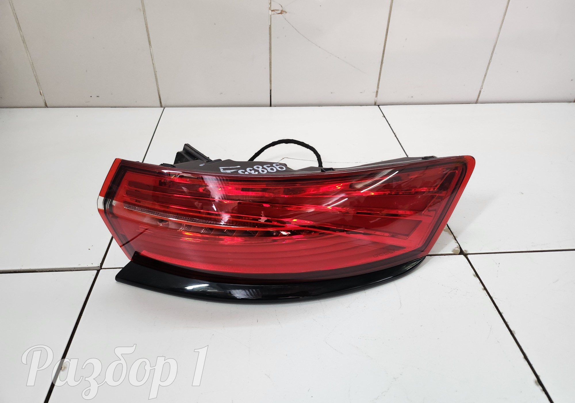7057019800 Фонарь заднего правого крыла для Geely Tugella (с 2019)
