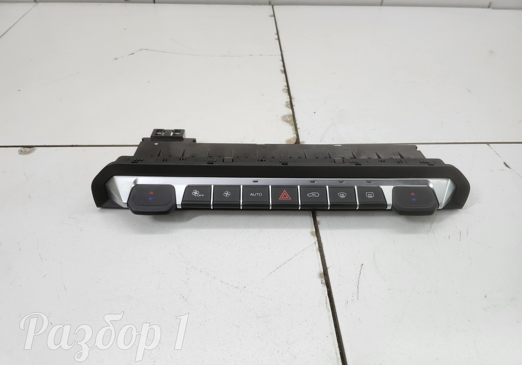 8893710653 Блок управления климатом для Geely Okavango (с 2020)