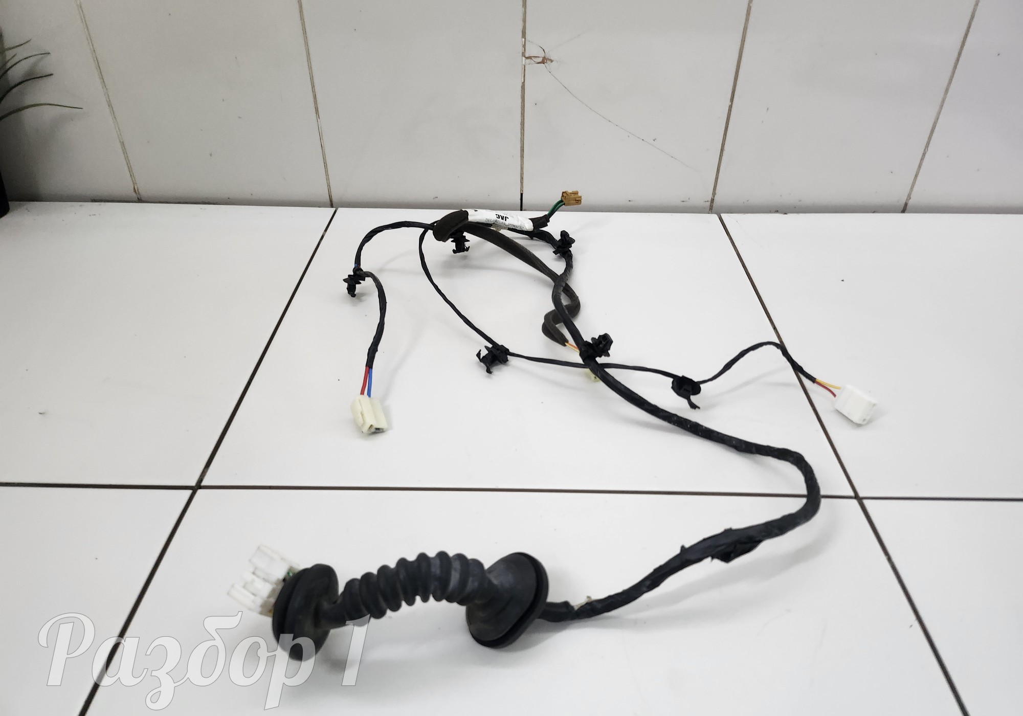 64012060P33H2 Электропроводка задней правой двери для Jac T9 (с 2023)