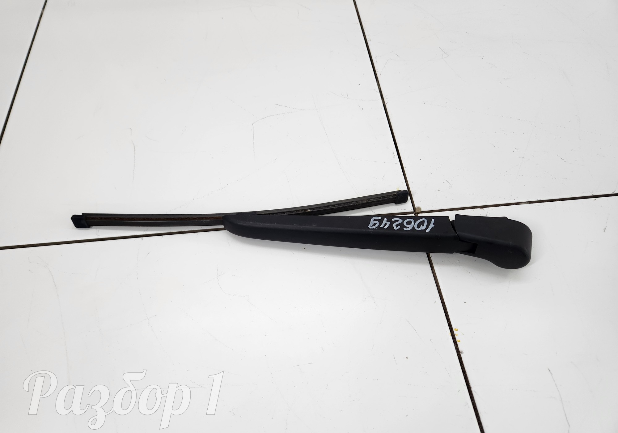 Поводок стеклоочистителя задний для Geely Atlas Pro (с 2021)